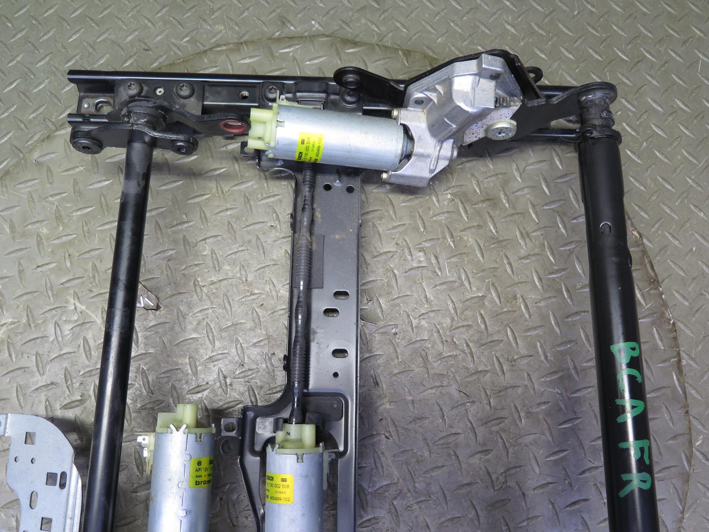 06-12 Bentley Continental Flying Spur Front Right Seat Lower Frame Track Motors