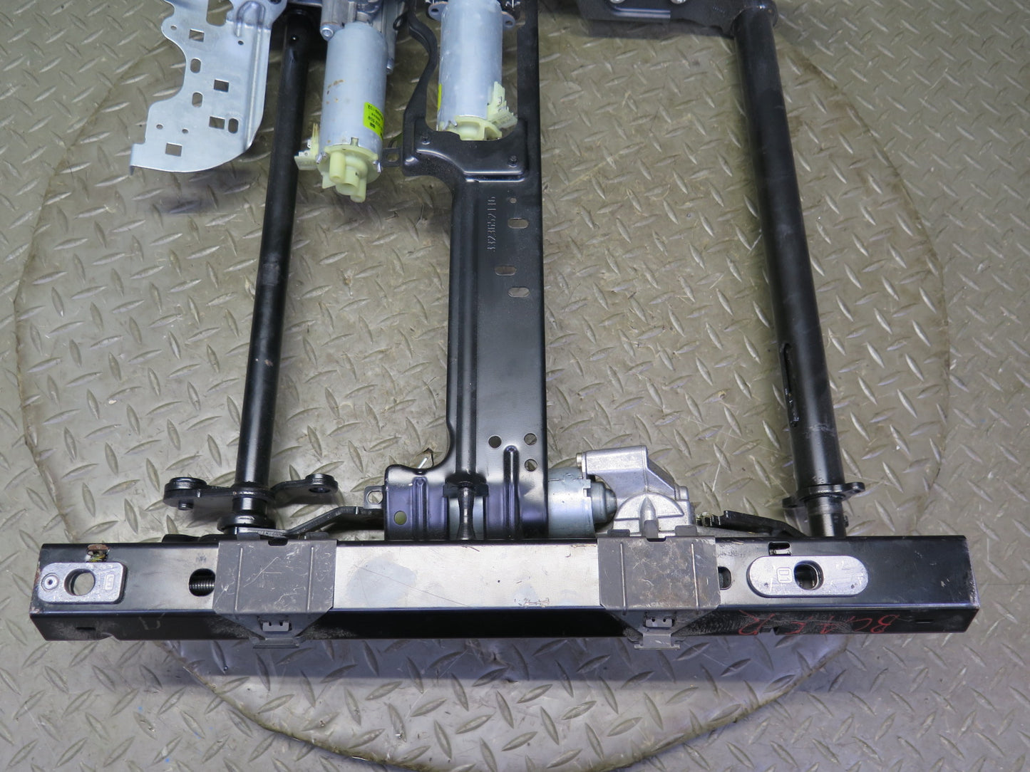 06-12 Bentley Continental Flying Spur Front Right Seat Lower Frame Track Motors