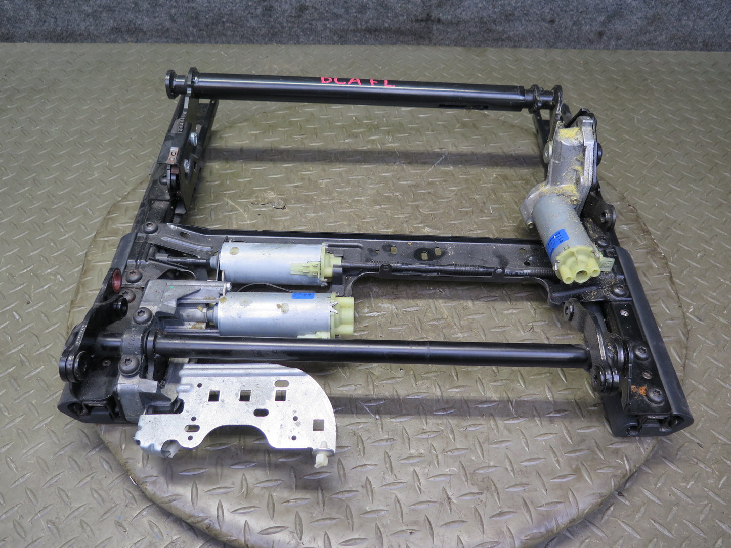 06-12 Bentley Continental Flying Spur Front Left Seat Lower Frame Track w Motors