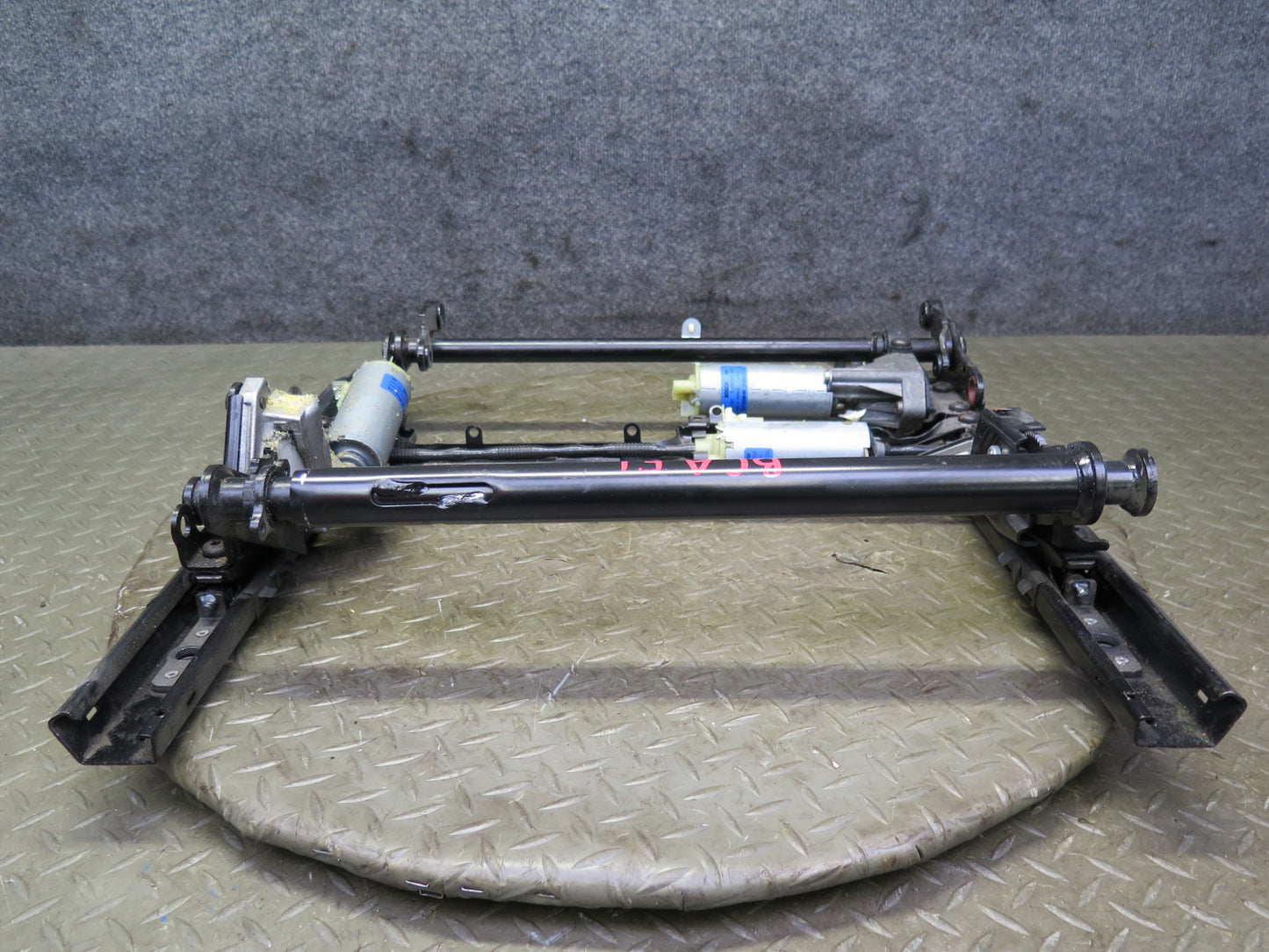 06-12 Bentley Continental Flying Spur Front Left Seat Lower Frame Track w Motors