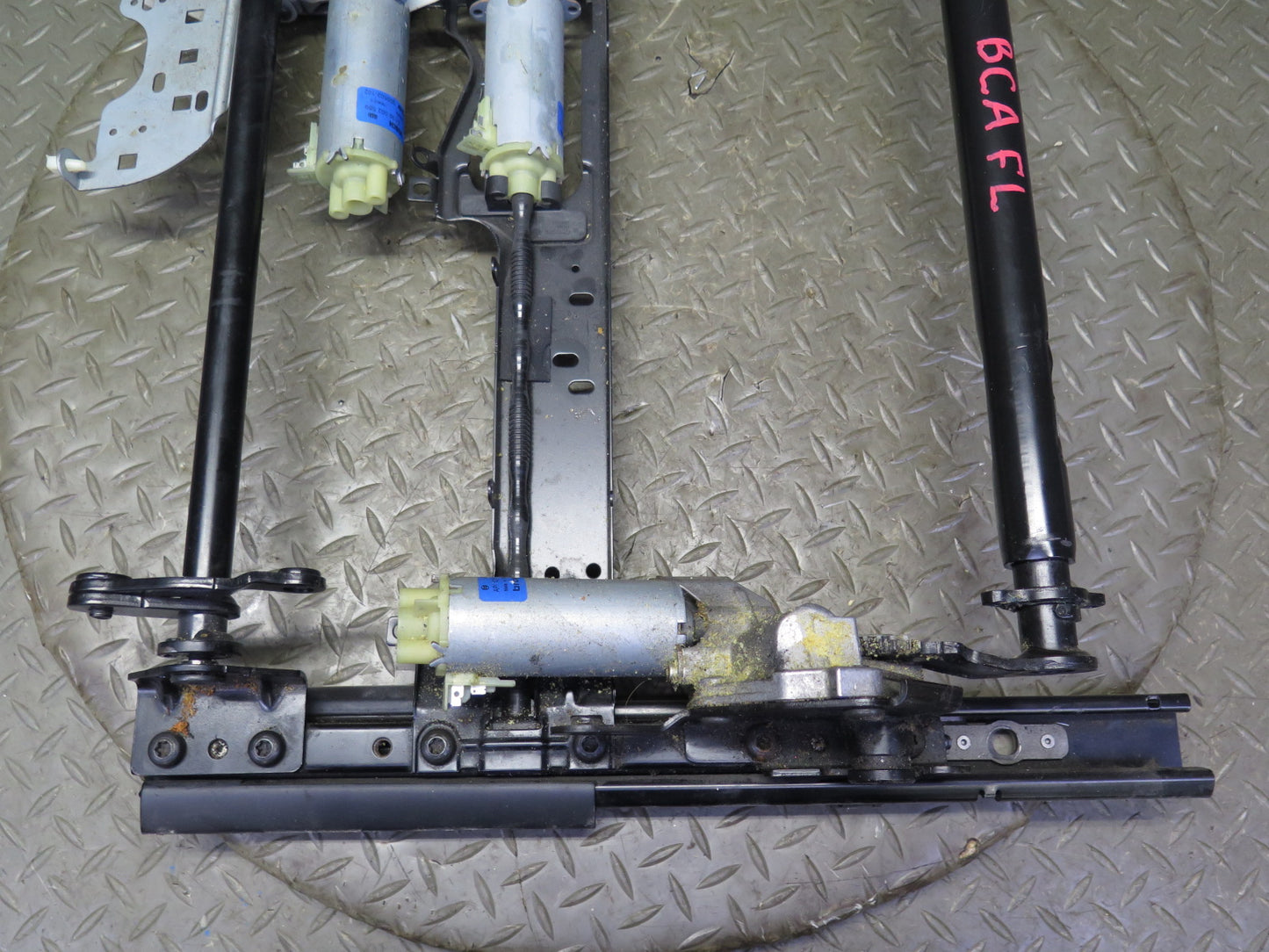 06-12 Bentley Continental Flying Spur Front Left Seat Lower Frame Track w Motors