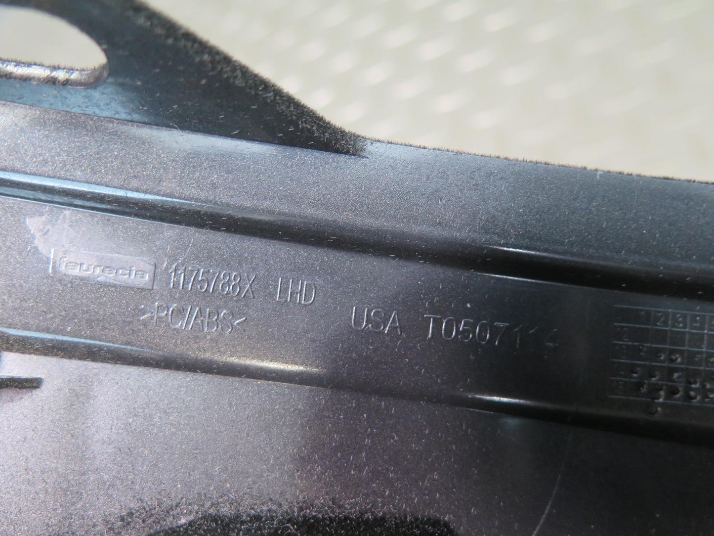 2014-2018 BMW F15 X5 Dash Glove Box Compartment Storage