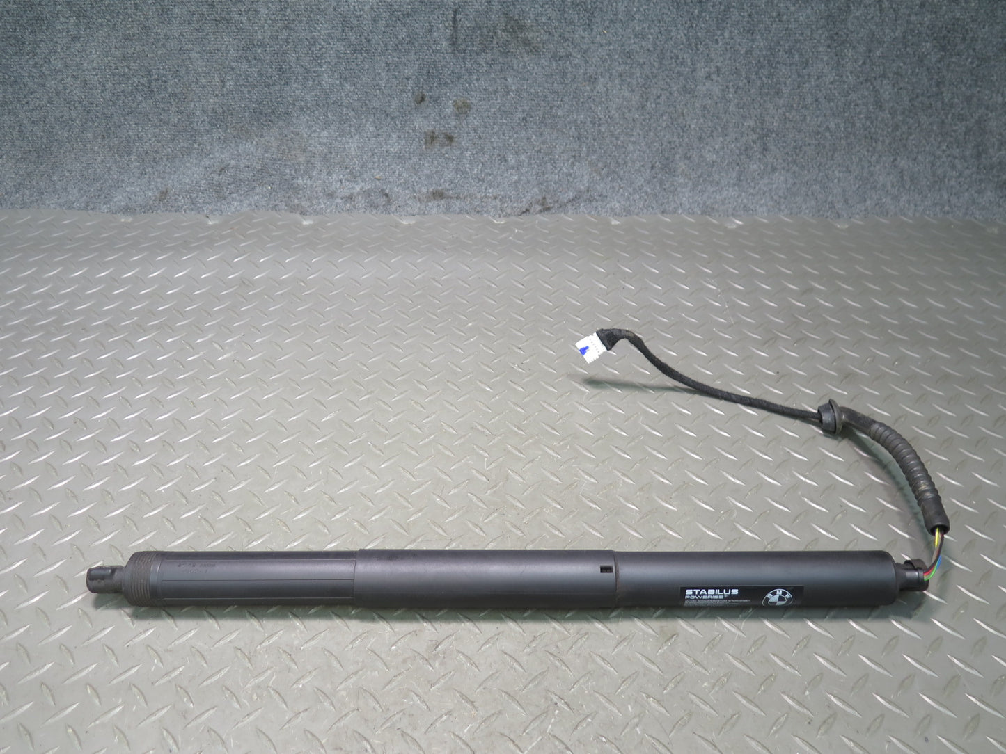 2014-2018 BMW F15 X5 Rear Left & Right Trunk Lid Lift Shock Support Set of 2