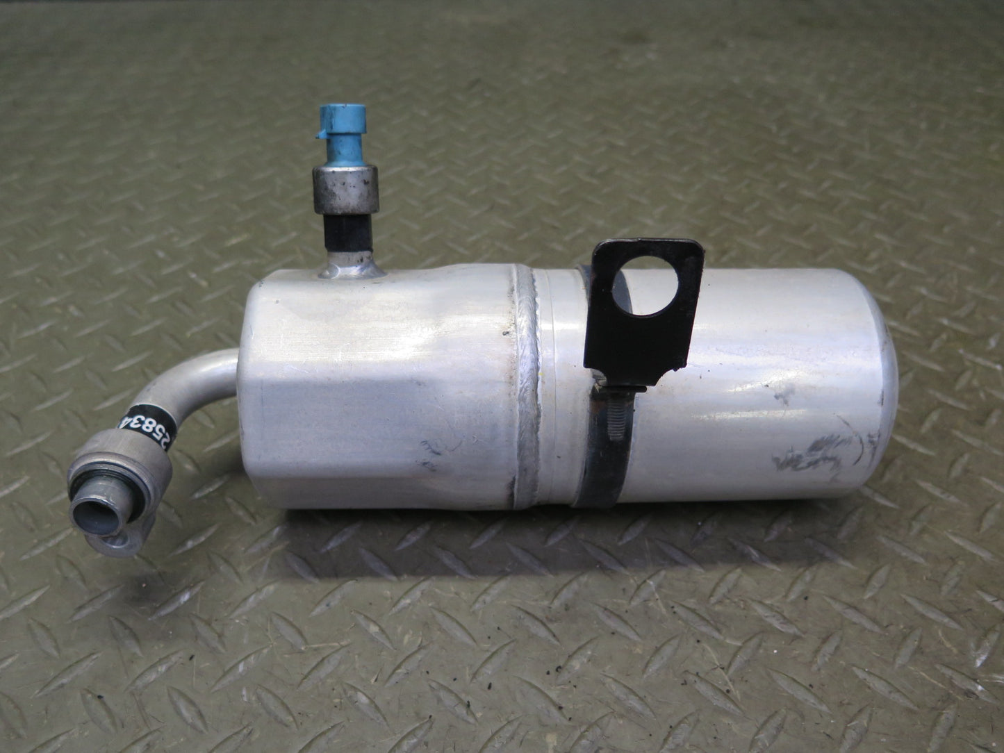 2008-2009 Hummer H2 A/C Air Condition Hose Pipe Line Dryer Set