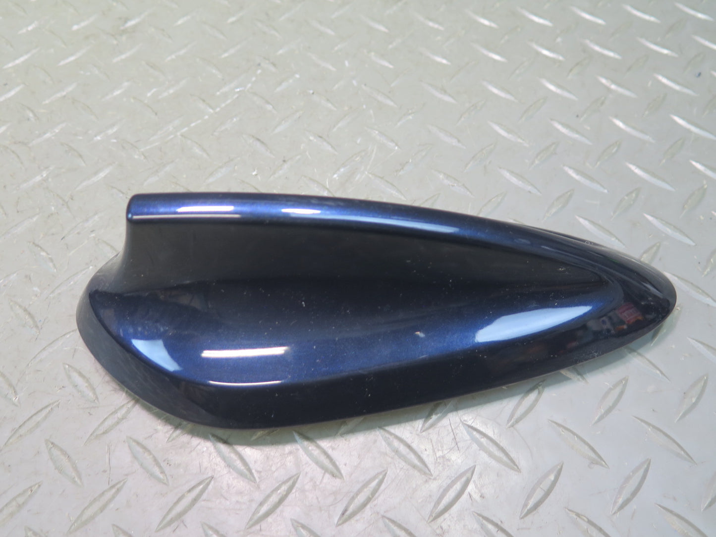 2014-2018 BMW F15 X5 Rear Roof Radio Shark FIN Antenna w Cover