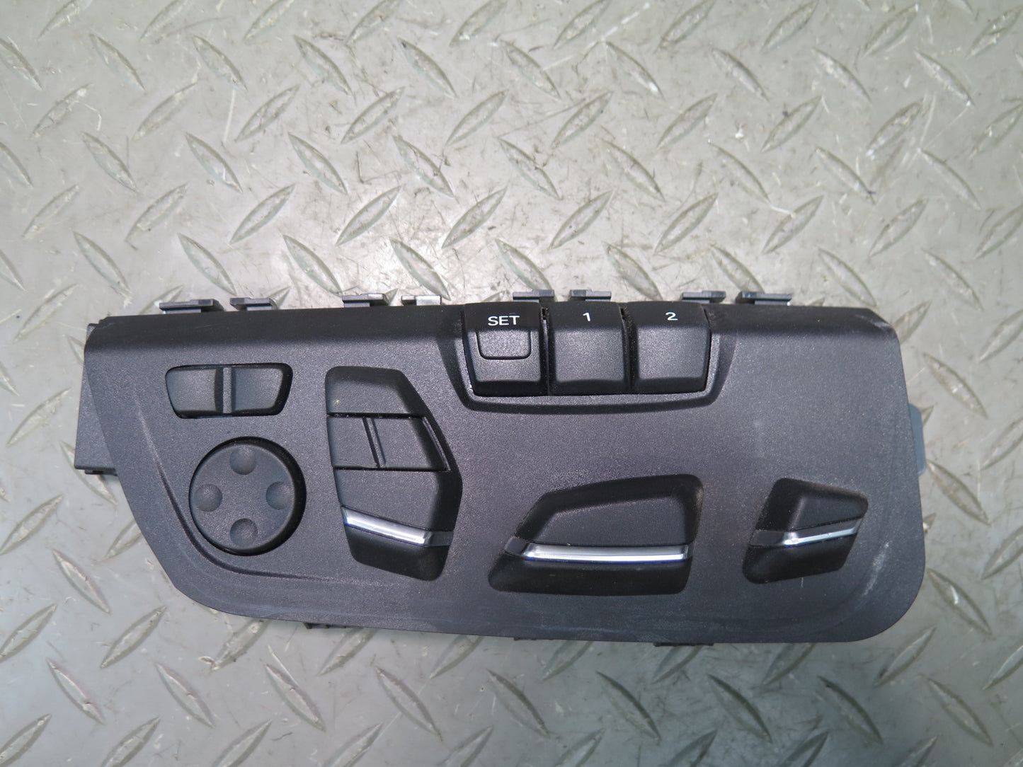 2014-2018 BMW F15 X5 Front Right Seat Adjust Control Switch 9359818