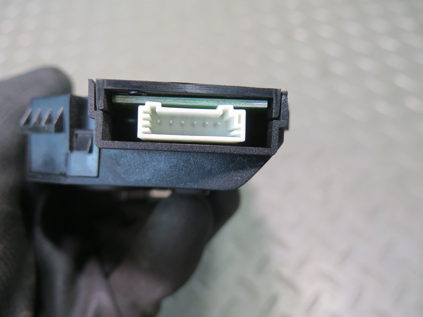 2014-2018 BMW F15 X5 Front Right Seat Adjust Control Switch 9359818