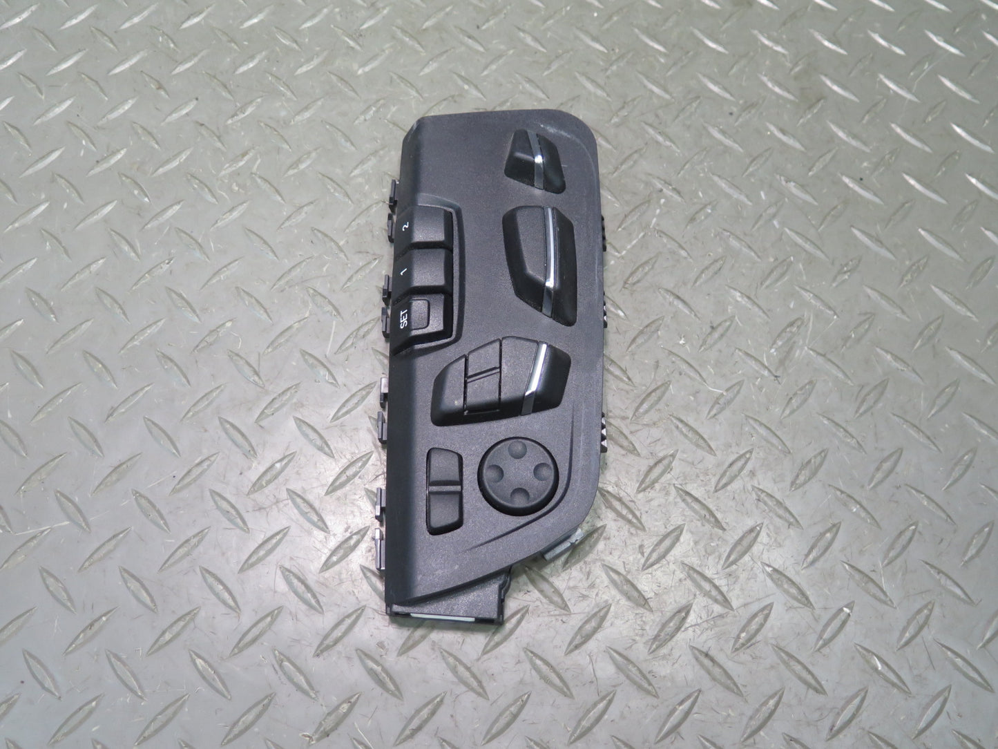 2014-2018 BMW F15 X5 Front Right Seat Adjust Control Switch 9359818