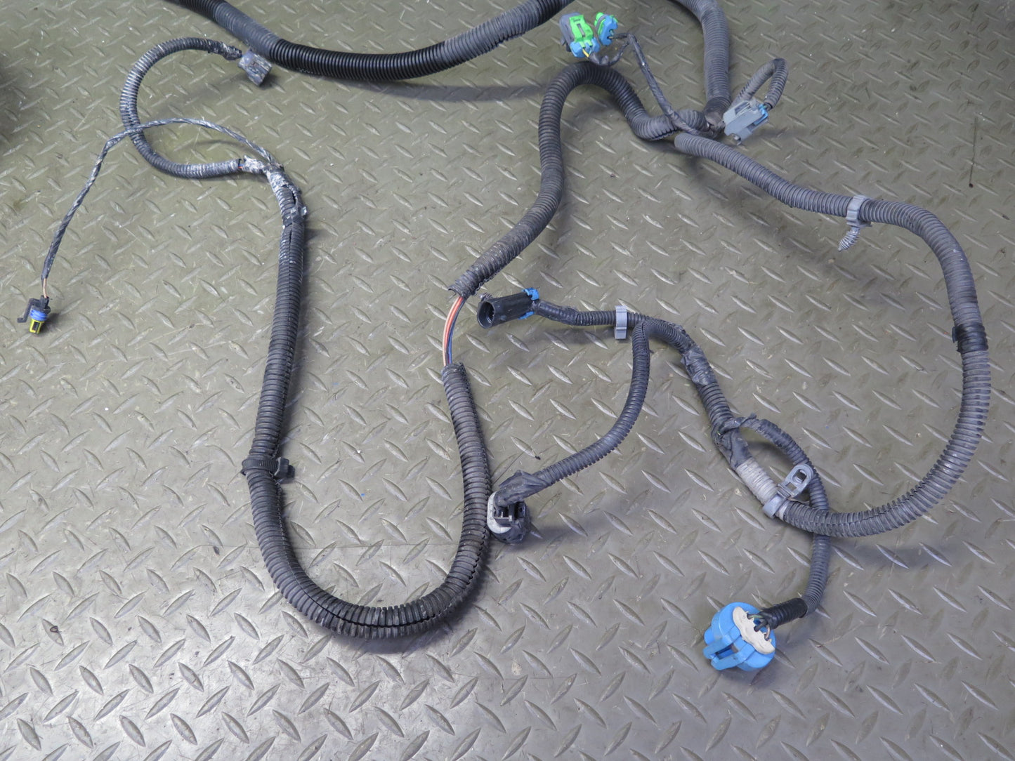 2008-2009 Hummer H2 Front Headlight Lamp Wire Wiring Harness