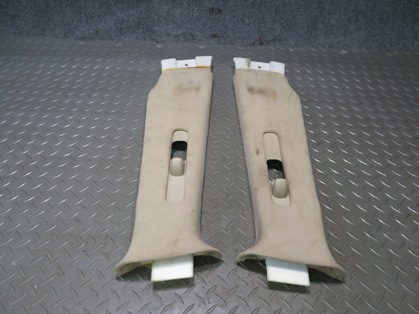 2003-2007 Lexus UZJ100L LX470 Interior B Pillar Upper Trim Cover Panel Set