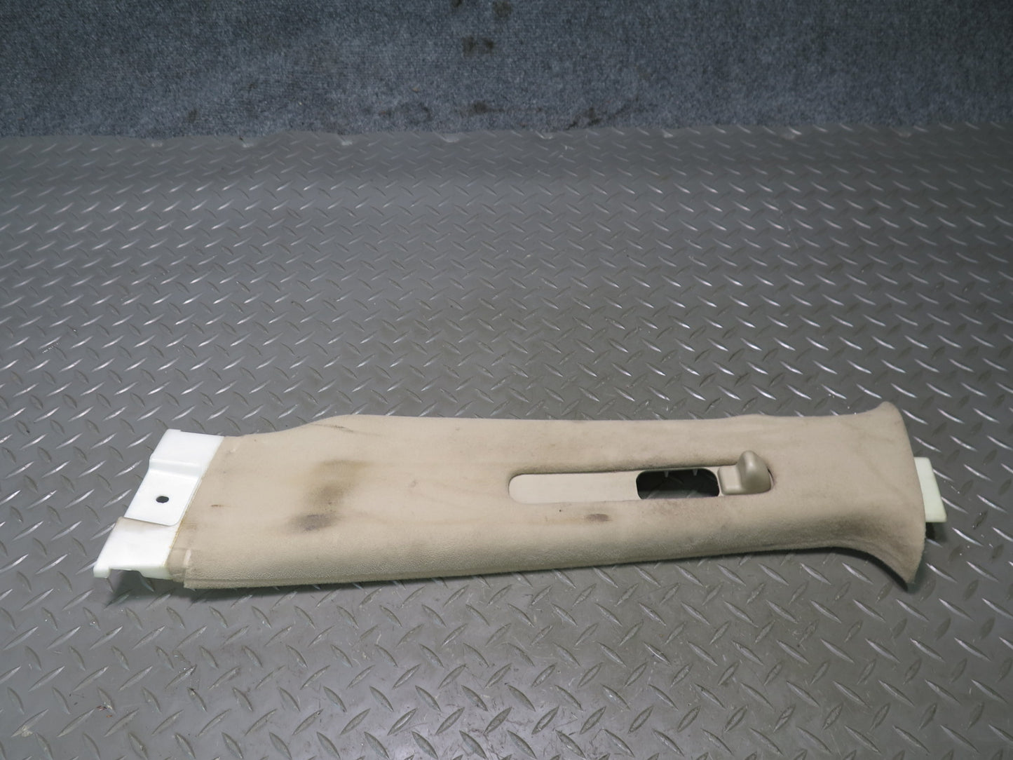 2003-2007 Lexus UZJ100L LX470 Interior B Pillar Upper Trim Cover Panel Set