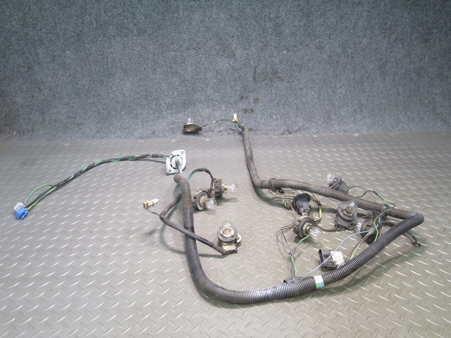 1993 Chevrolet Corvette C4 Rear Bumper Tail Light Wire Wiring Harness OEM