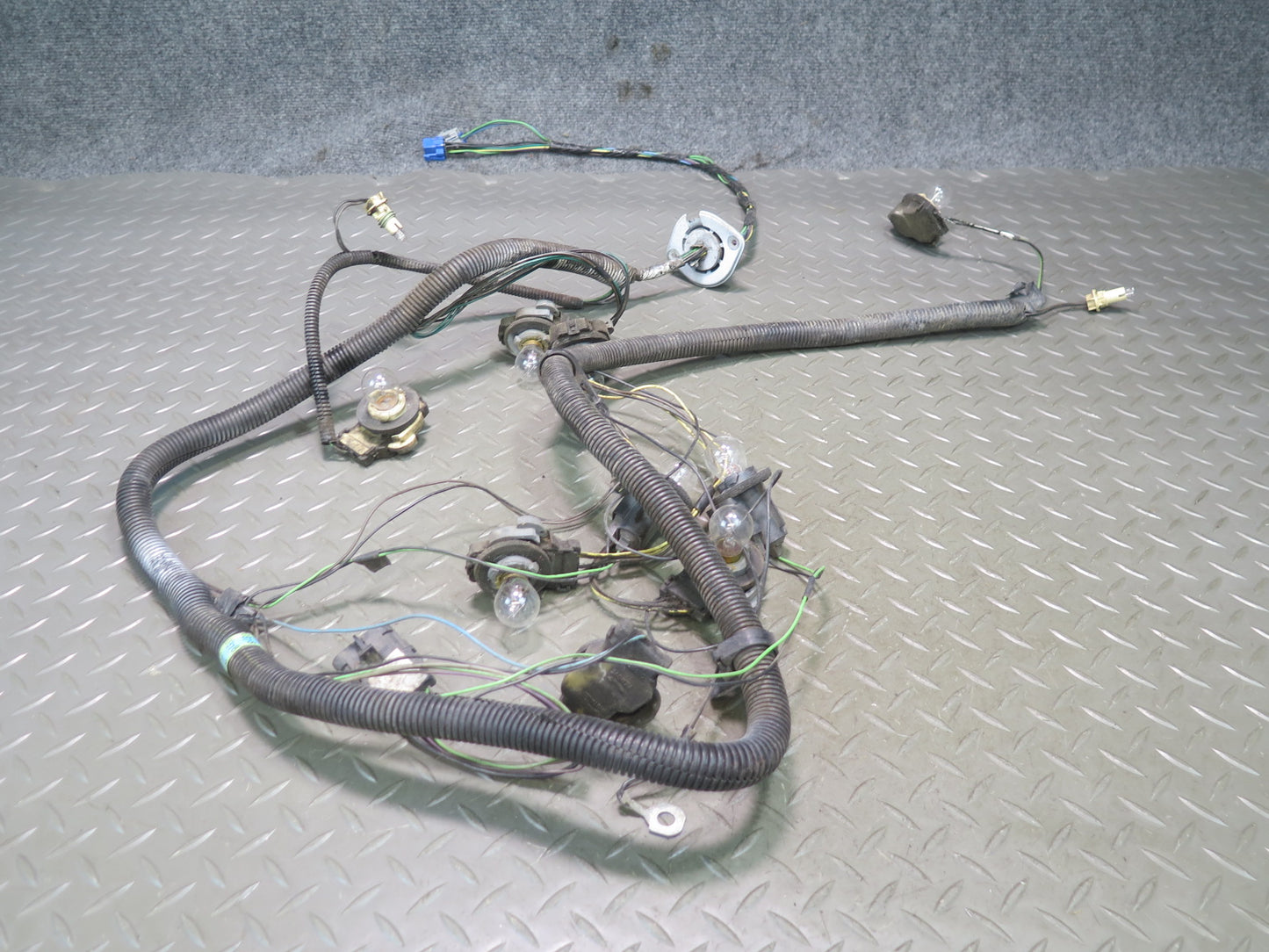 1993 Chevrolet Corvette C4 Rear Bumper Tail Light Wire Wiring Harness OEM