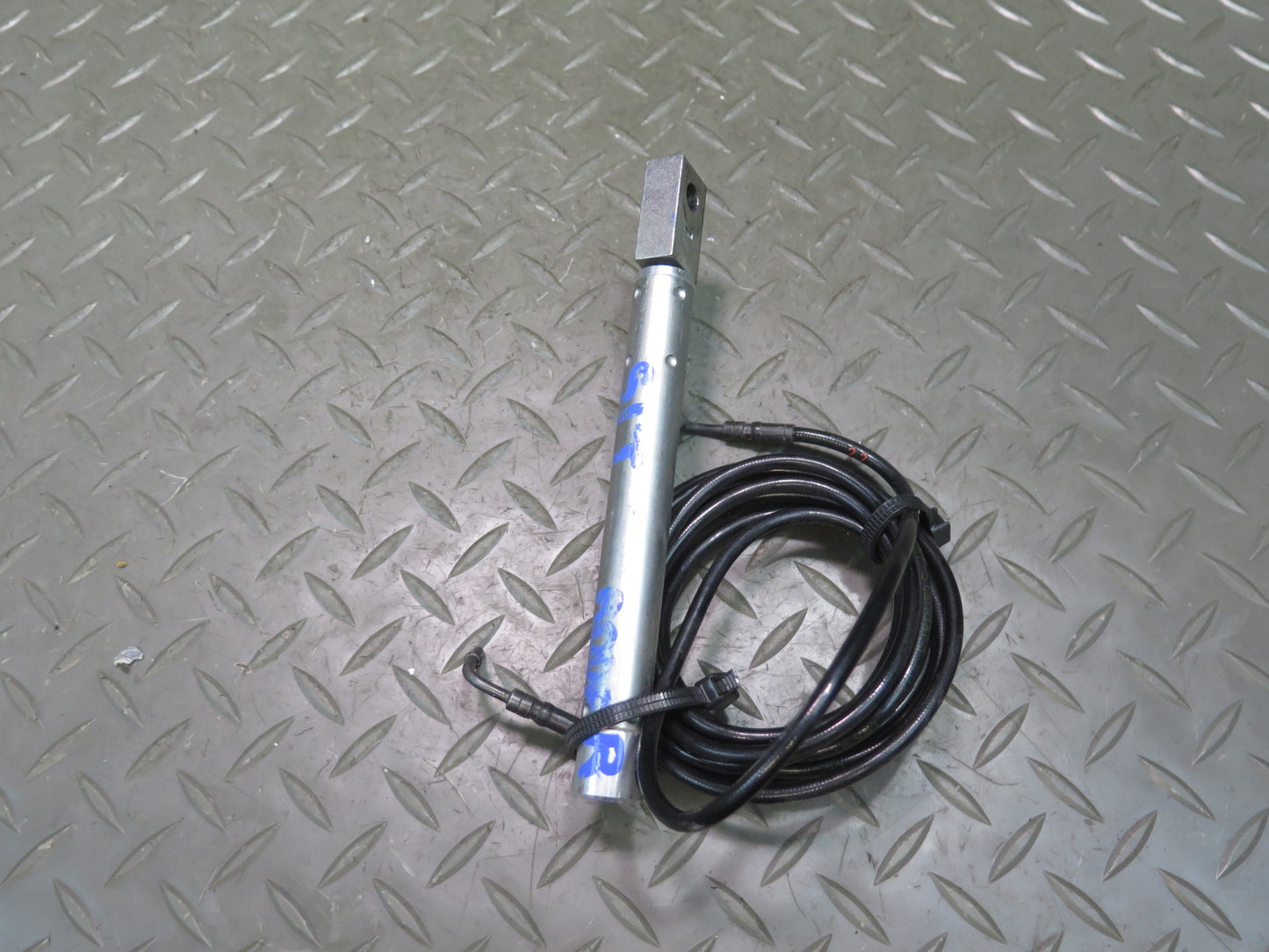 03-12 Mercedes R230 Sl-class Convertible Left TOP Roof Hydraulic Cylinder OEM