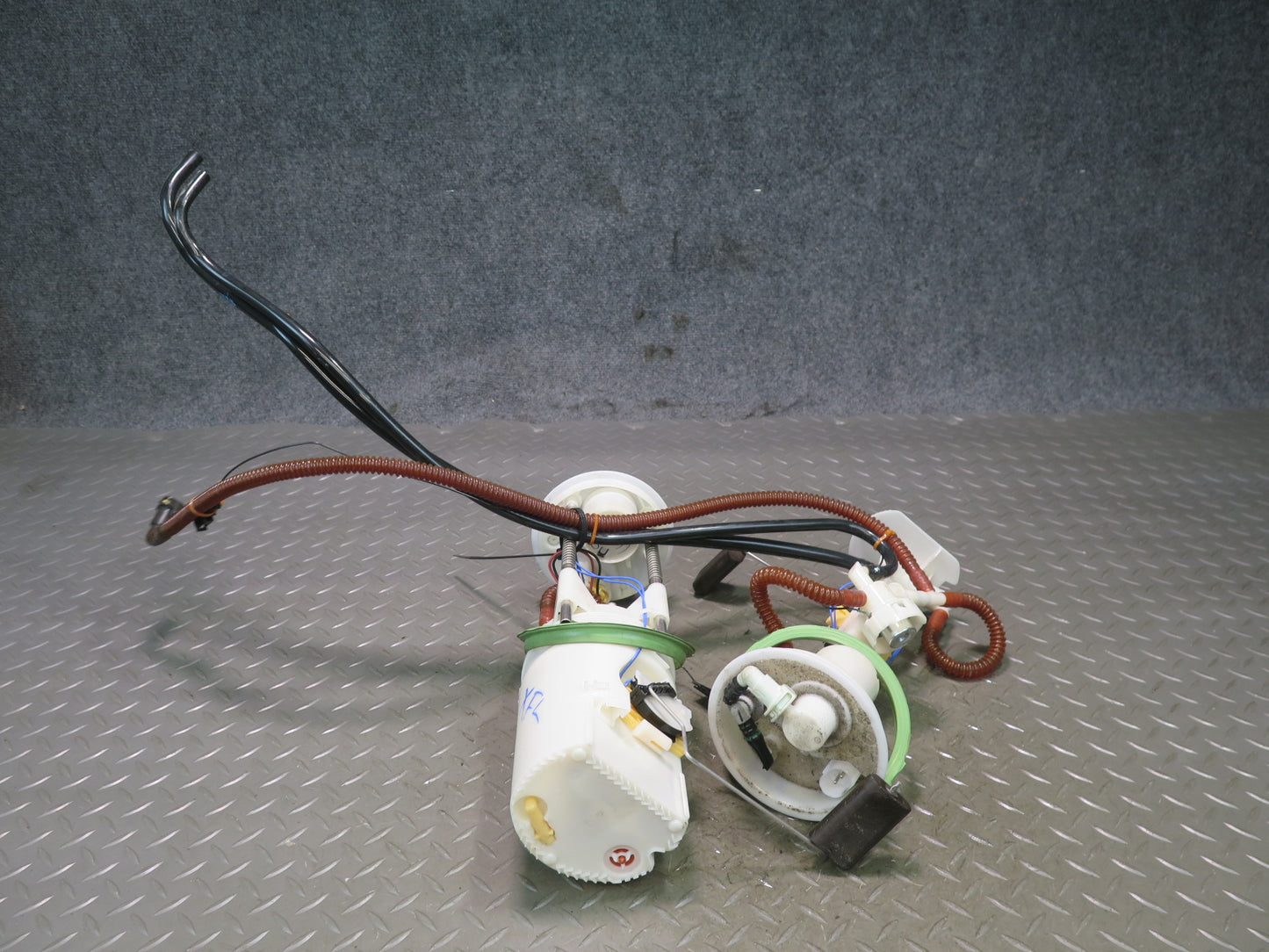 2014-2018 BMW F15 X5 N55 Fuel Pump Level Sensor Sending Unit Set of 2