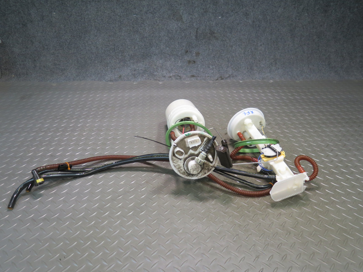 2014-2018 BMW F15 X5 N55 Fuel Pump Level Sensor Sending Unit Set of 2