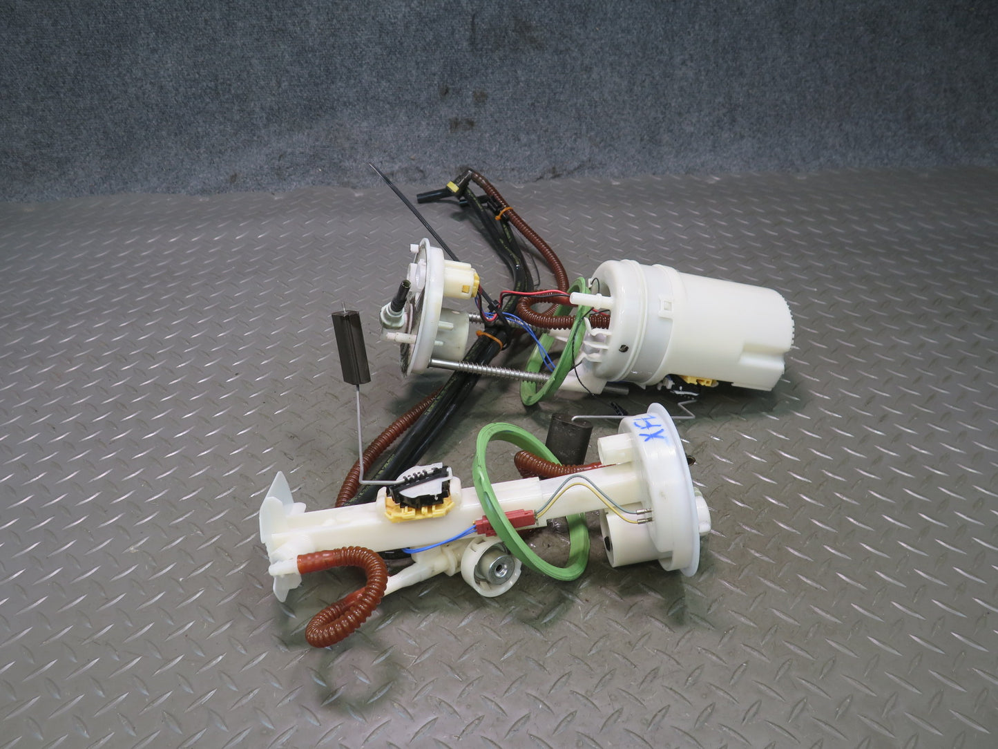 2014-2018 BMW F15 X5 N55 Fuel Pump Level Sensor Sending Unit Set of 2