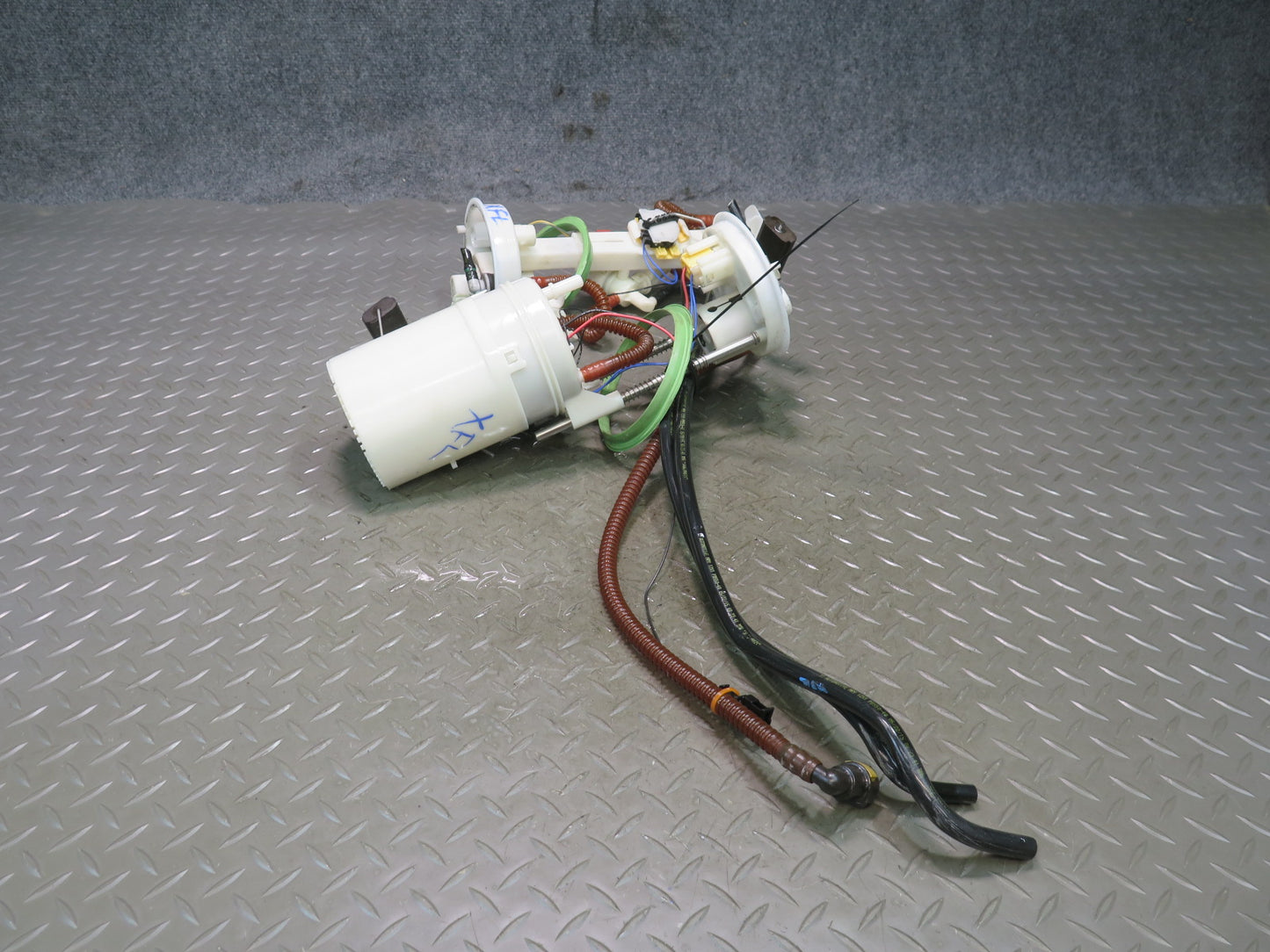 2014-2018 BMW F15 X5 N55 Fuel Pump Level Sensor Sending Unit Set of 2