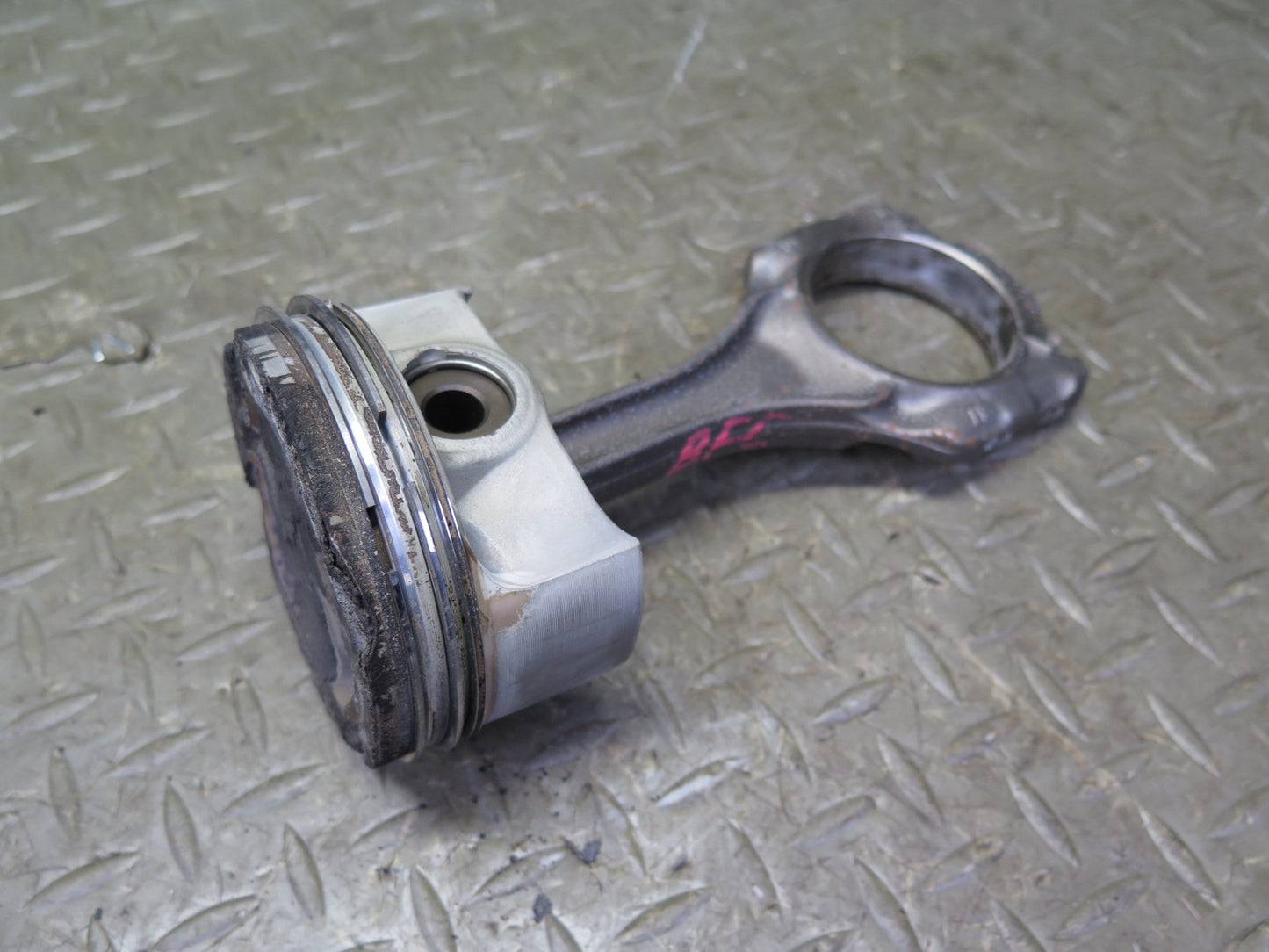 12-13 BMW F10 F12 F13 550i N63 4.4L Set of 8 Engine Piston Connecting Rod OEM