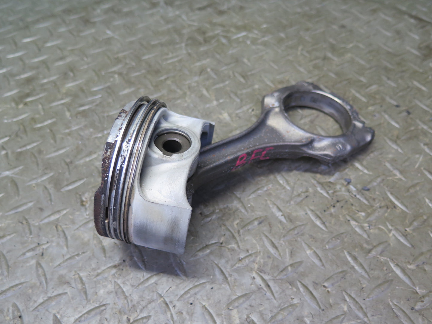 12-13 BMW F10 F12 F13 550i N63 4.4L Set of 8 Engine Piston Connecting Rod OEM