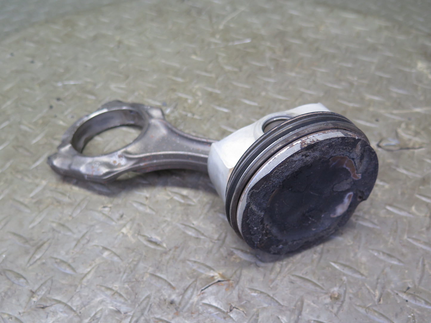 12-13 BMW F10 F12 F13 550i N63 4.4L Set of 8 Engine Piston Connecting Rod OEM