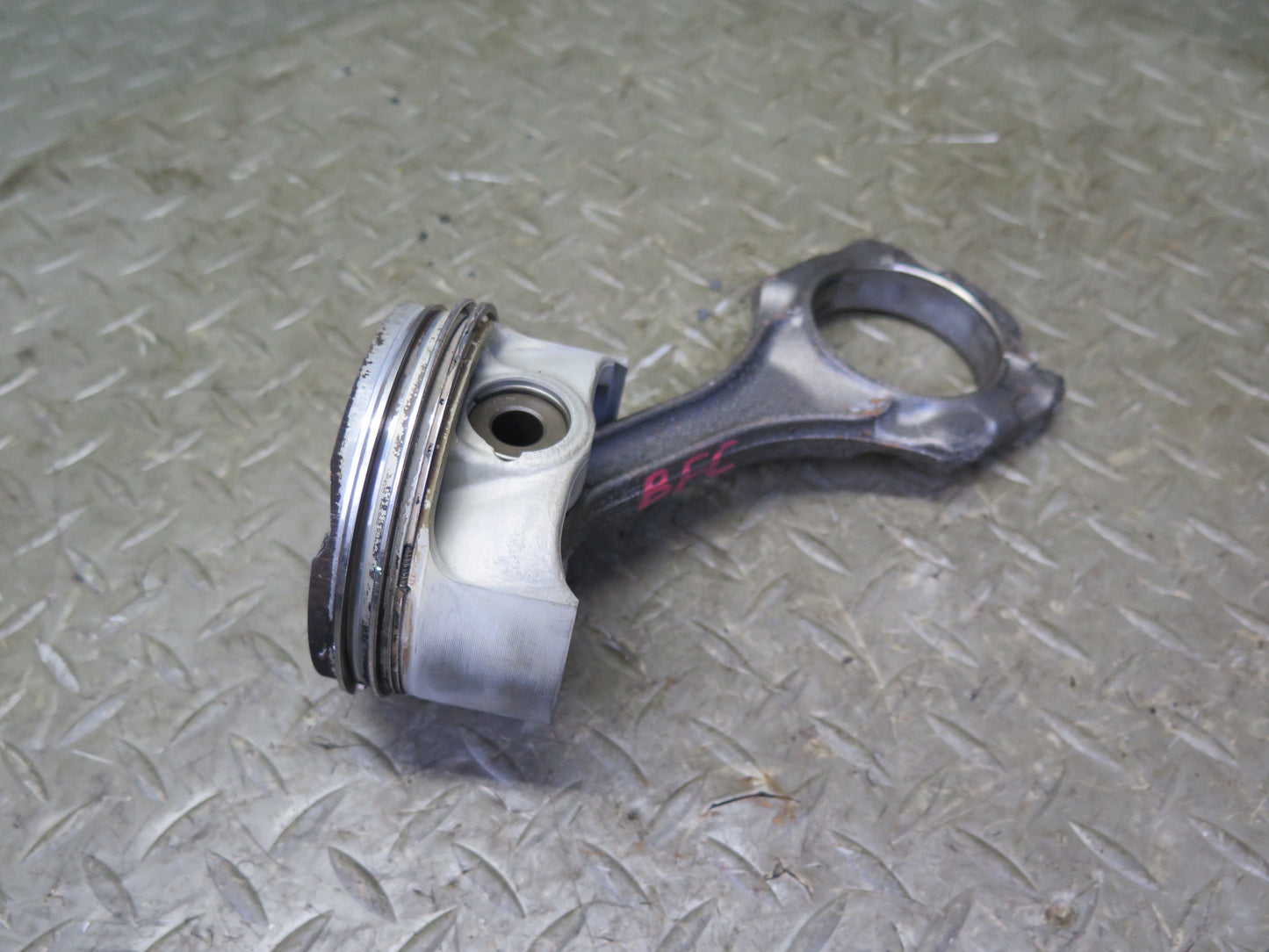 12-13 BMW F10 F12 F13 550i N63 4.4L Set of 8 Engine Piston Connecting Rod OEM
