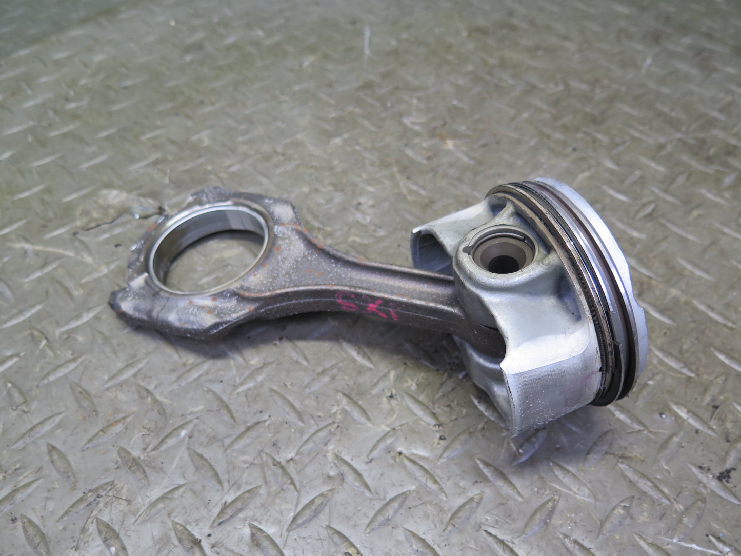 2010-2014 BMW E71 X6M 4.4L S63 Engine Piston Connecting Rod Set of 8 86k Miles