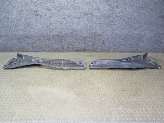 95-00 Toyota Celsior UCF20 RHD Windshield Wiper Cowl Vent Trim Panel Set OEM