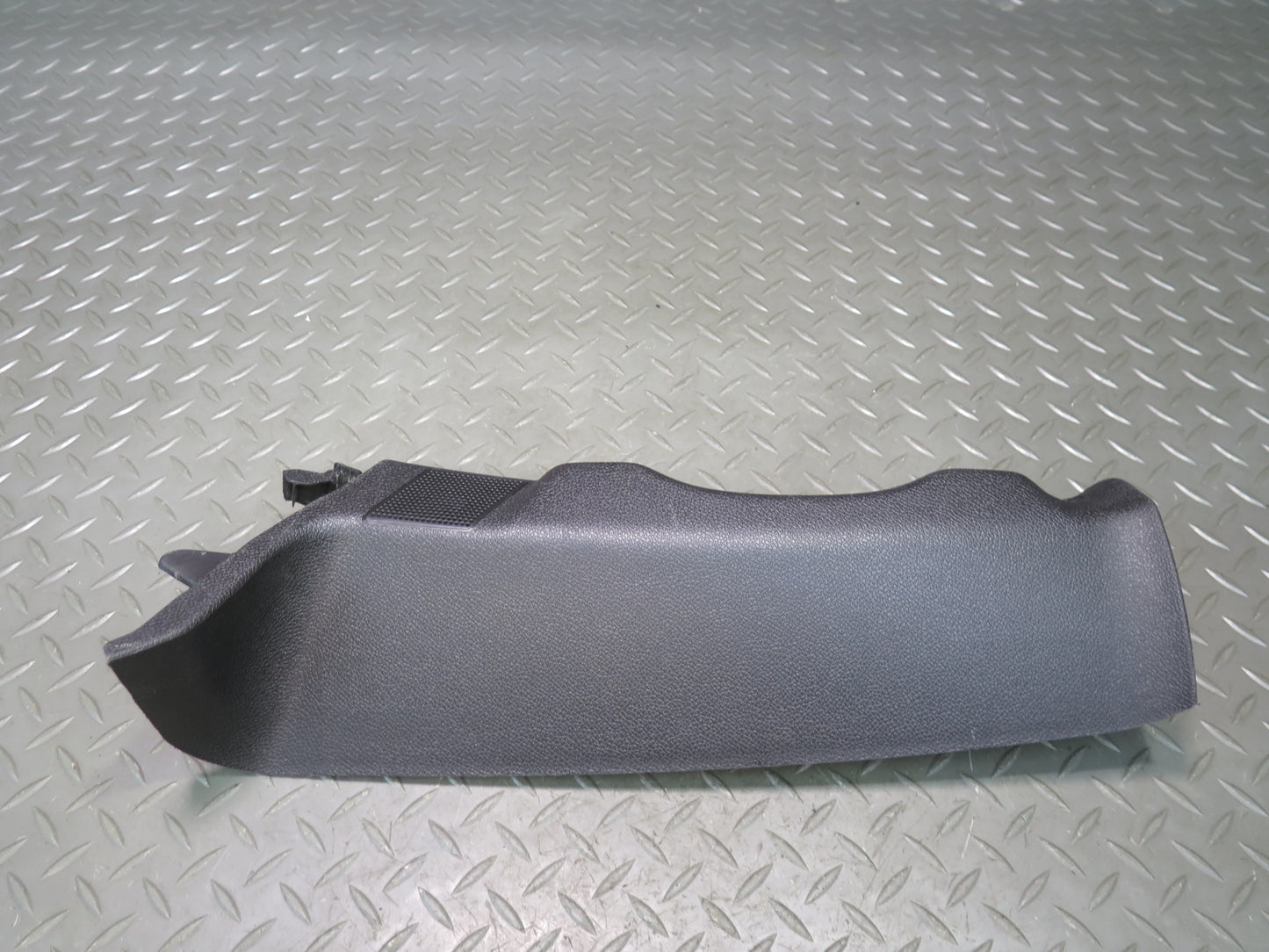 2008-2009 Hummer H2 Front Left & Right Side Upper A Pillar Trim Cover Panel Set