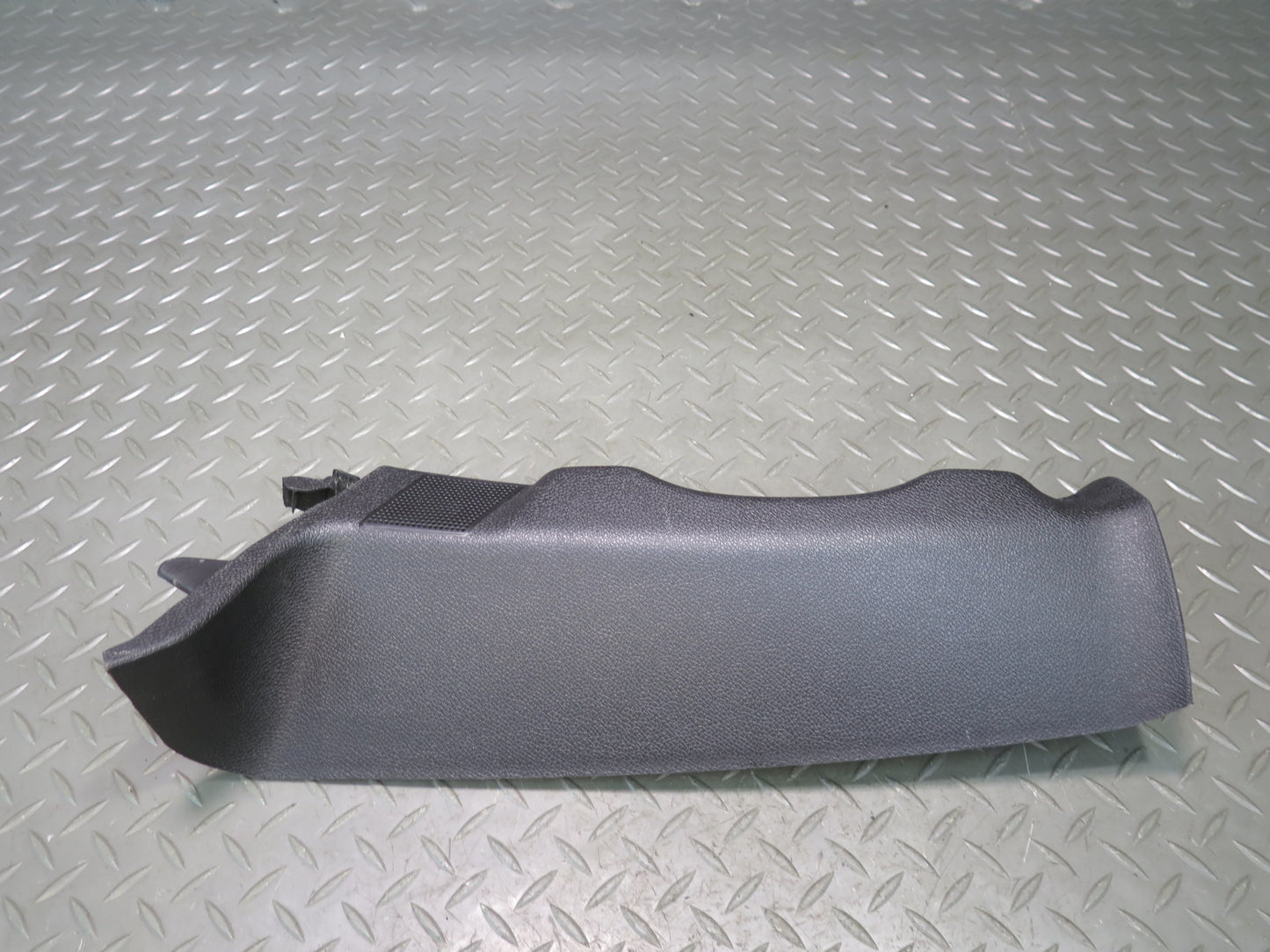 2008-2009 Hummer H2 Front Left & Right Side Upper A Pillar Trim Cover Panel Set