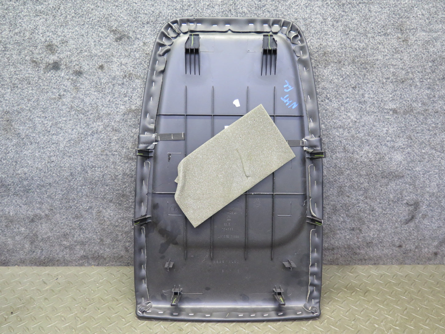 2008-2009 Hummer H2 Front Left Driver Side Seat Back Panel Cover Black