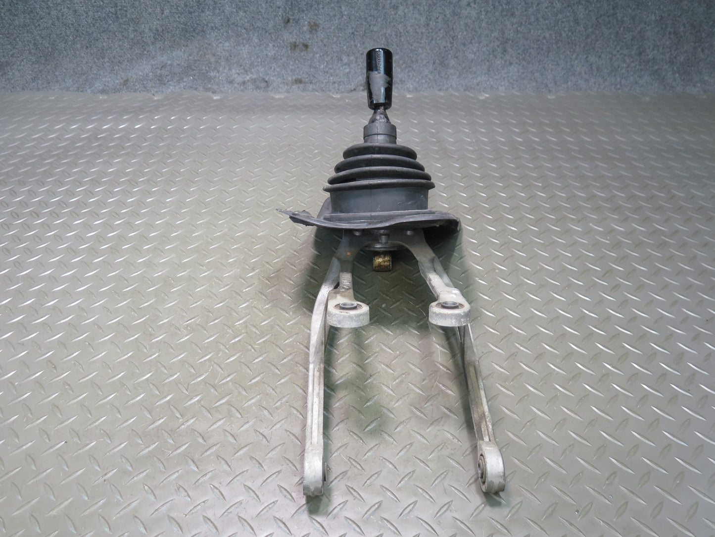 09-20 Nissan 370Z Z34 M/T Manual Transmission Gear Shifter w Knob Nismo OEM