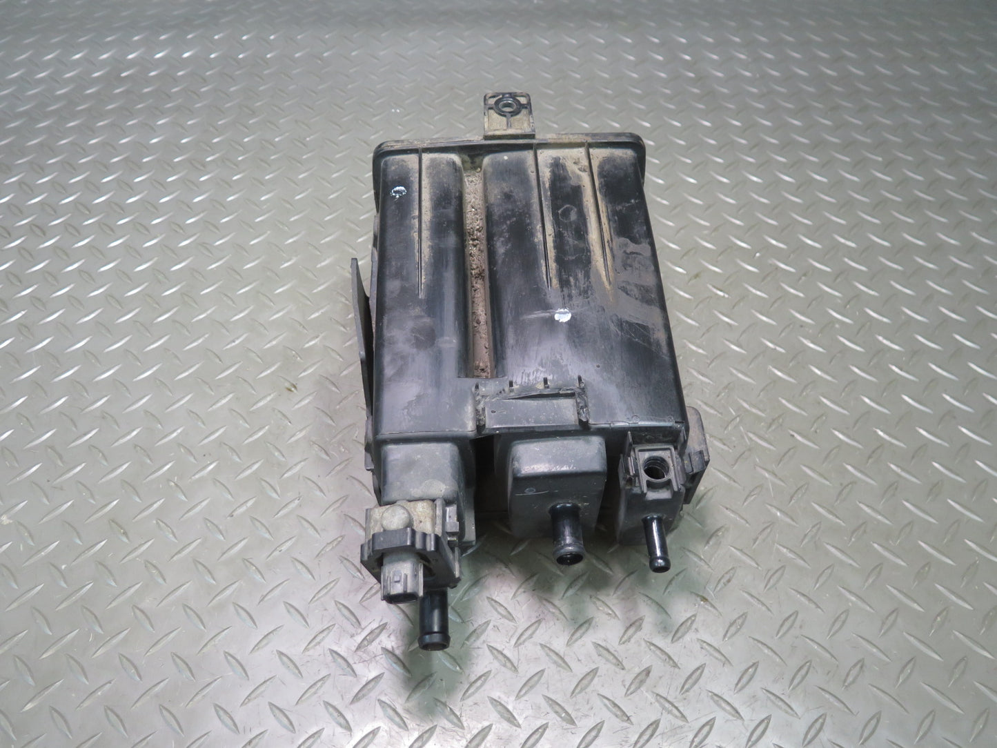 09-20 Nissan Z34 370Z Fuel Evap Vapor Charcoal Canister OEM