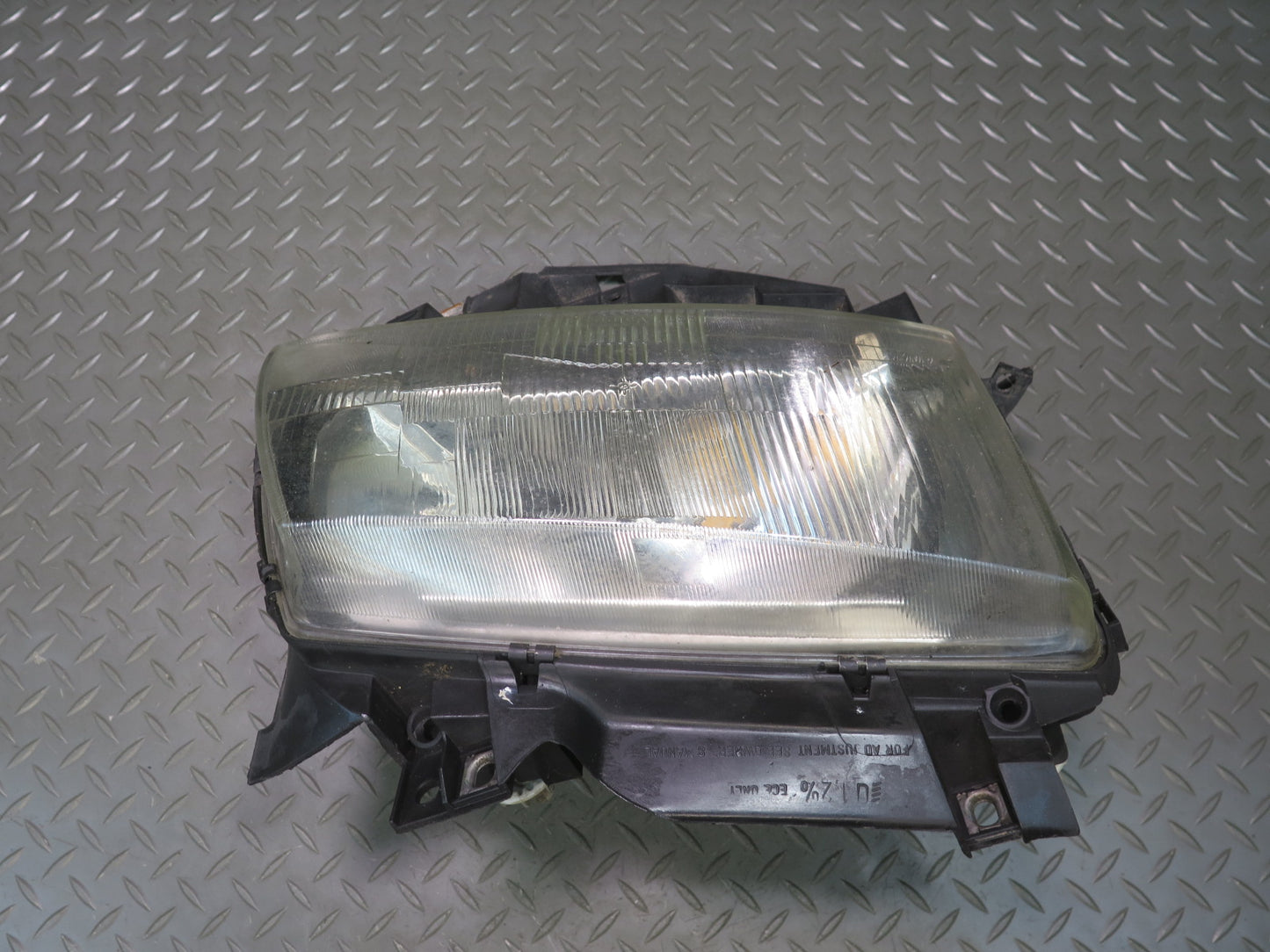 99-03 VW Eurovan T4 Front Right Halogen Headlight Lamp OEM