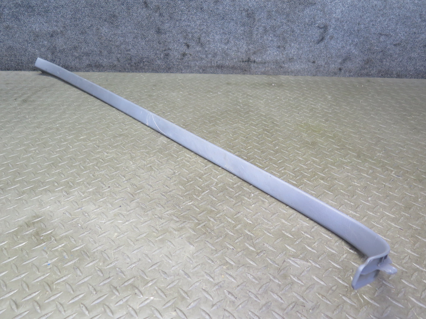 92-00 Lexus UZZ30L SC300 SC400 Front Left & Right Door Sill Plate Trim Gray OEM