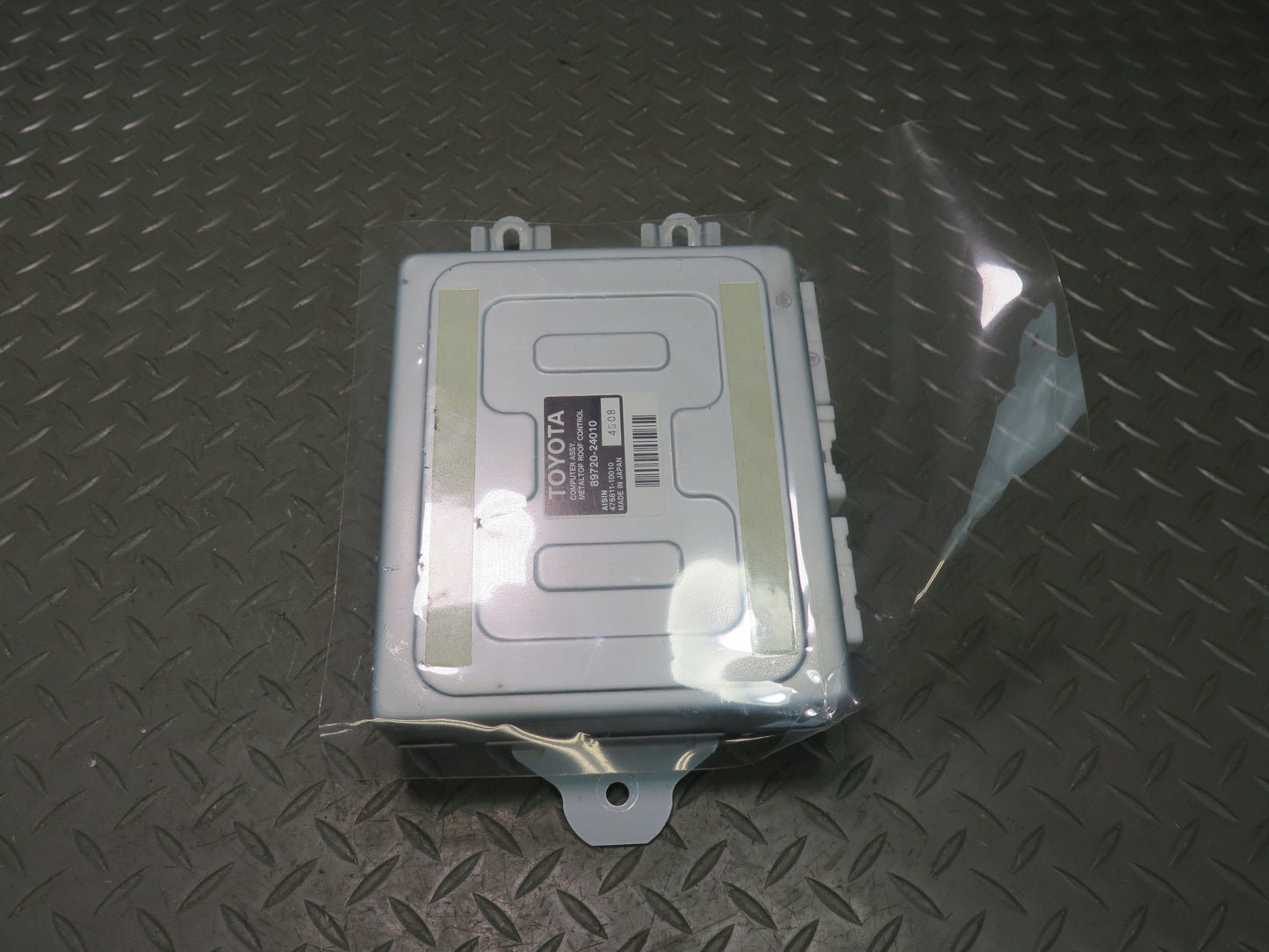 02-08 Lexus Z40 SC430 Convertible TOP Roof Control Module 89720-24010 OEM