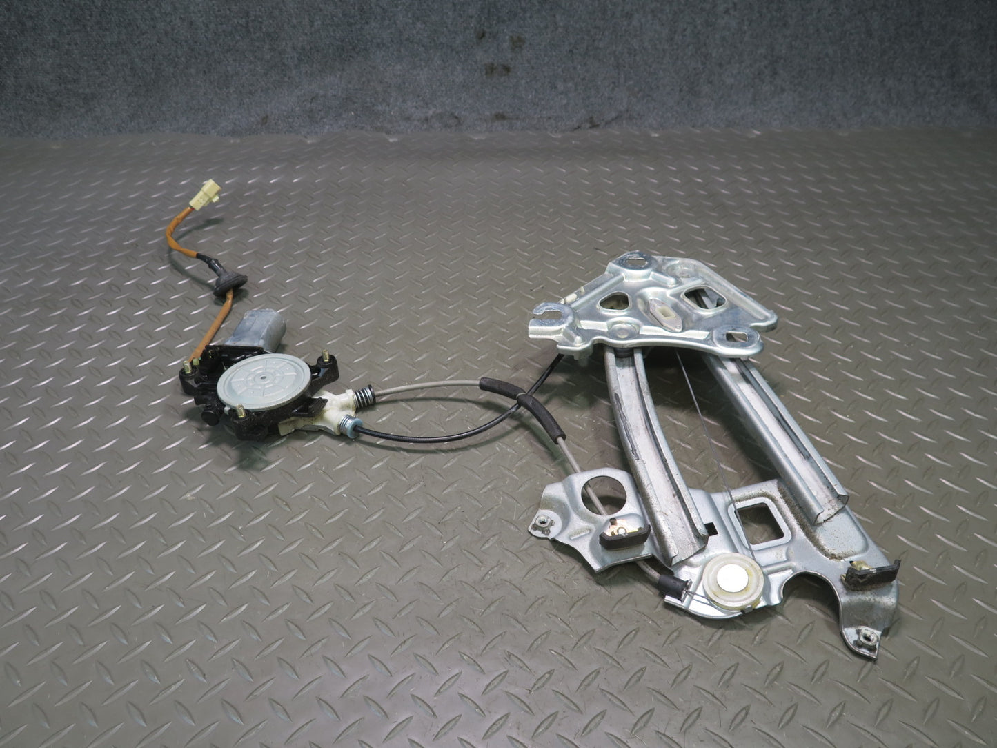 02-10 Lexus Z40 SC430 Rear Left Quarter Window Regulator w Motor OEM