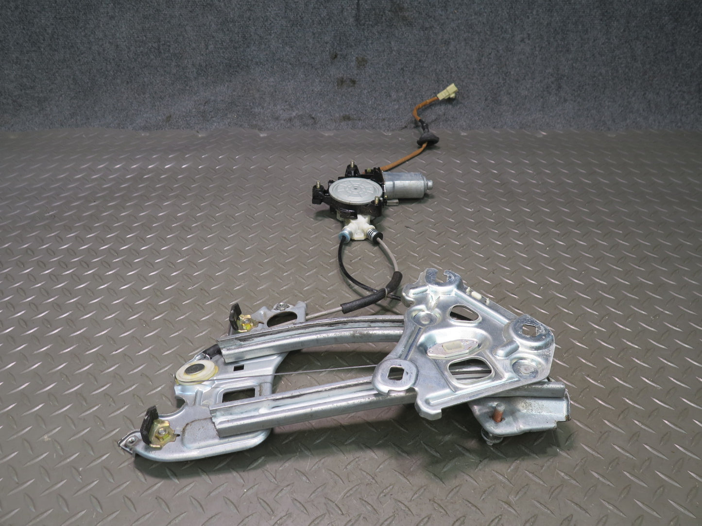 02-10 Lexus Z40 SC430 Rear Left Quarter Window Regulator w Motor OEM