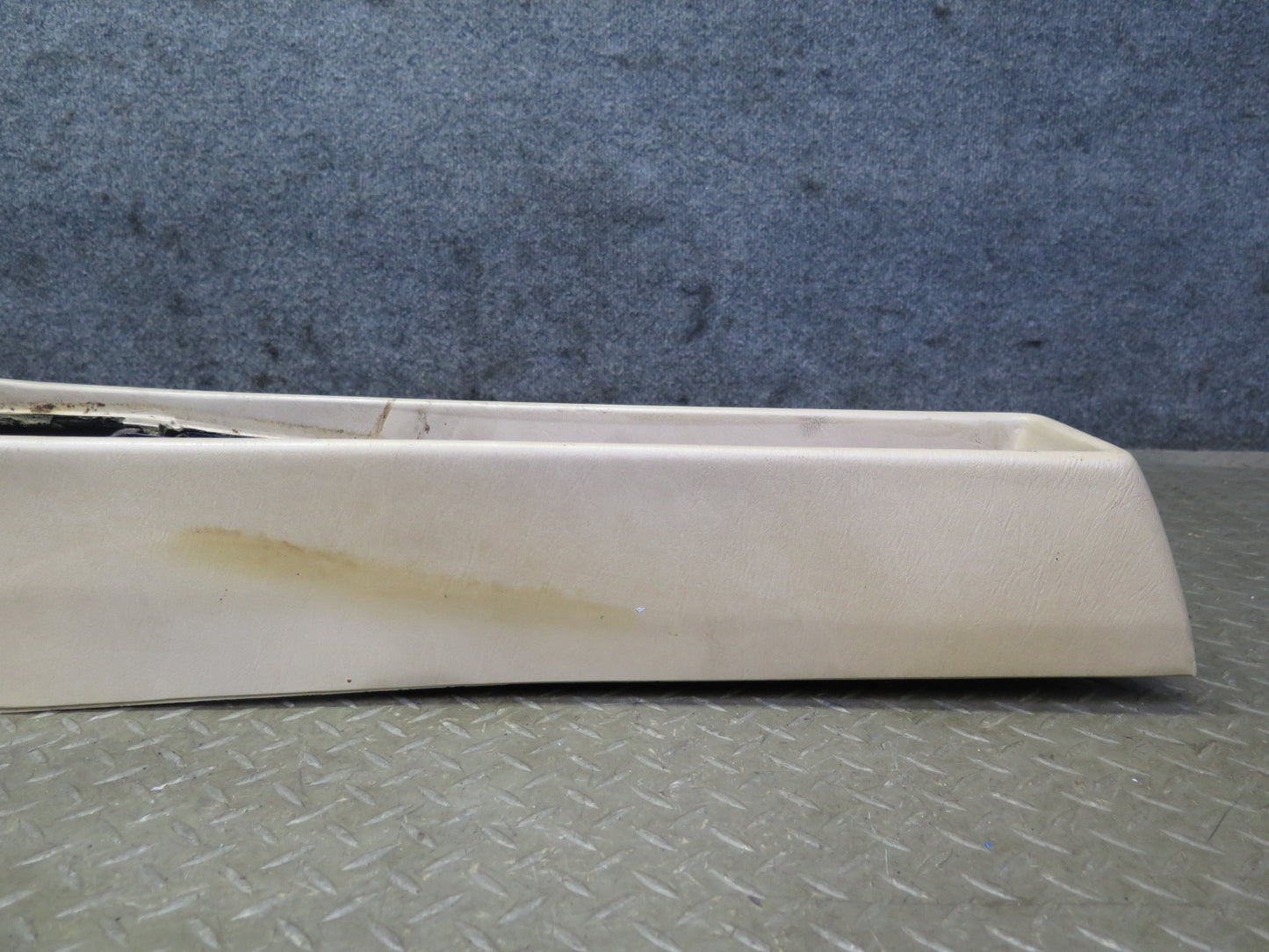 90-95 Mercedes W124 300D Center Console Trim Panel Cover Beige OEM