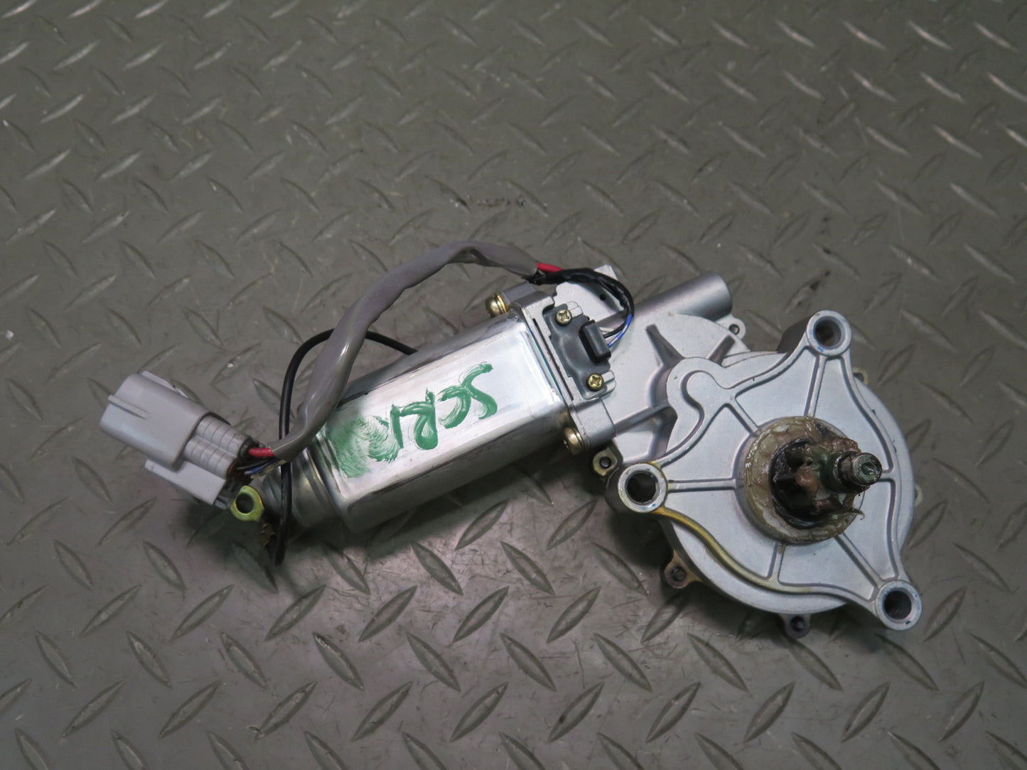 02-10 Lexus Z40 SC430 Convertible TOP Roof Right Hinge Drive Motor OEM