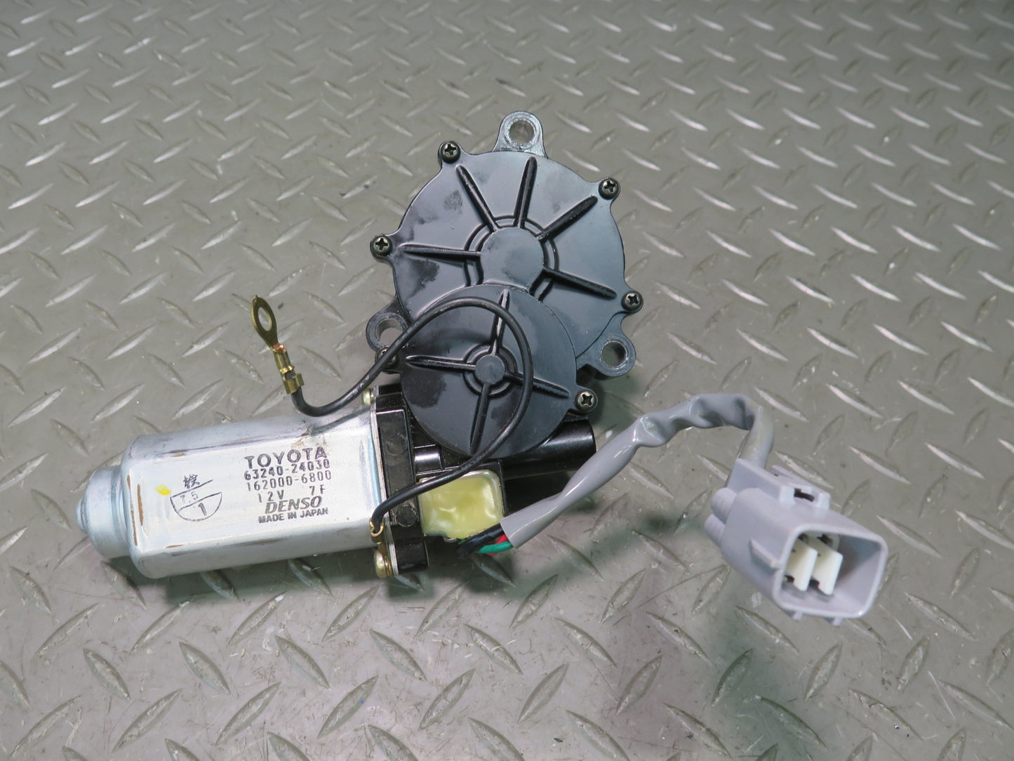 02-10 Lexus Z40 SC430 Set of 2 Rear Left Trunk Hinge Drive Gear Motor OEM