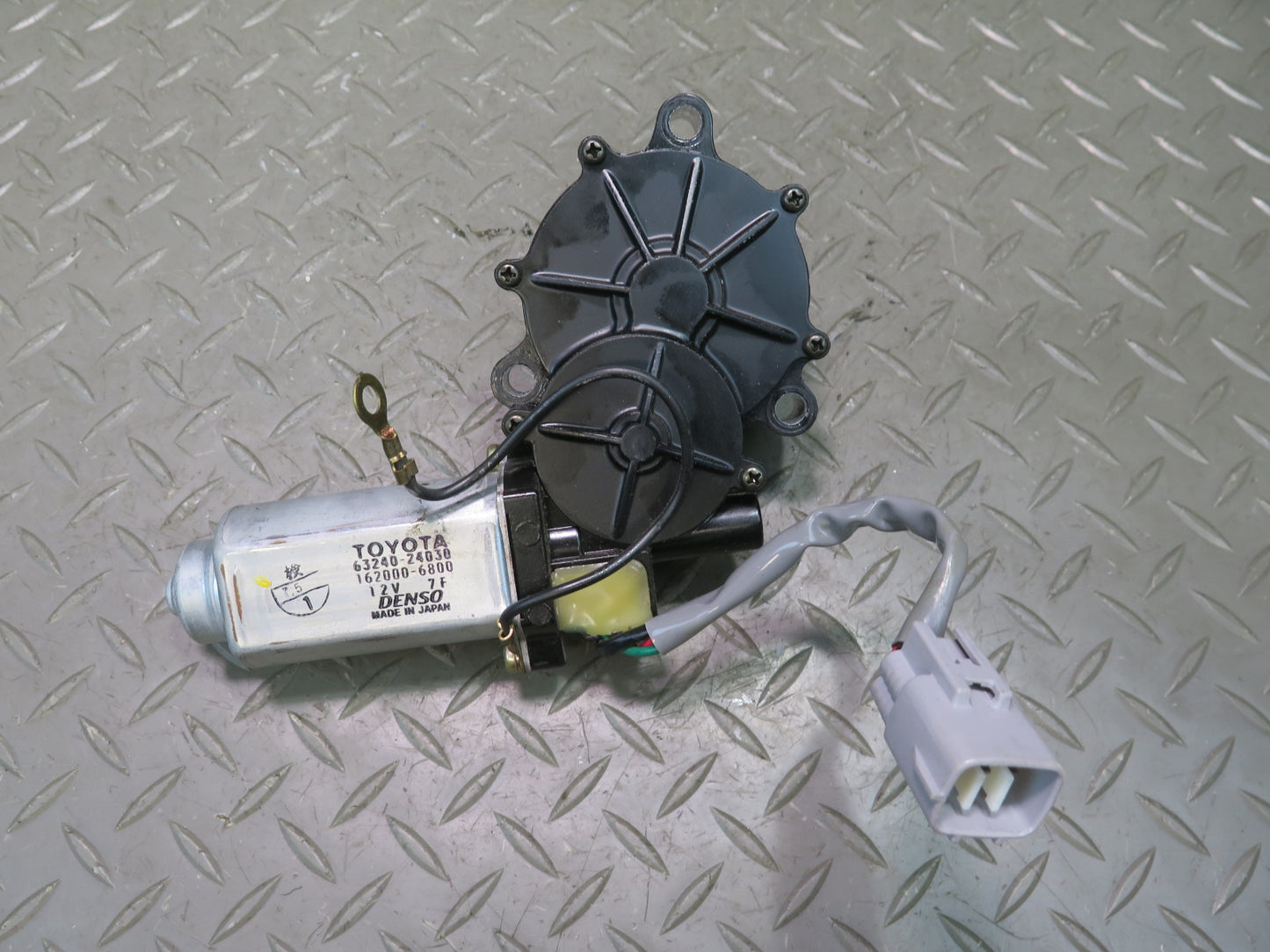 02-10 Lexus Z40 SC430 Set of 2 Rear Left Trunk Hinge Drive Gear Motor OEM