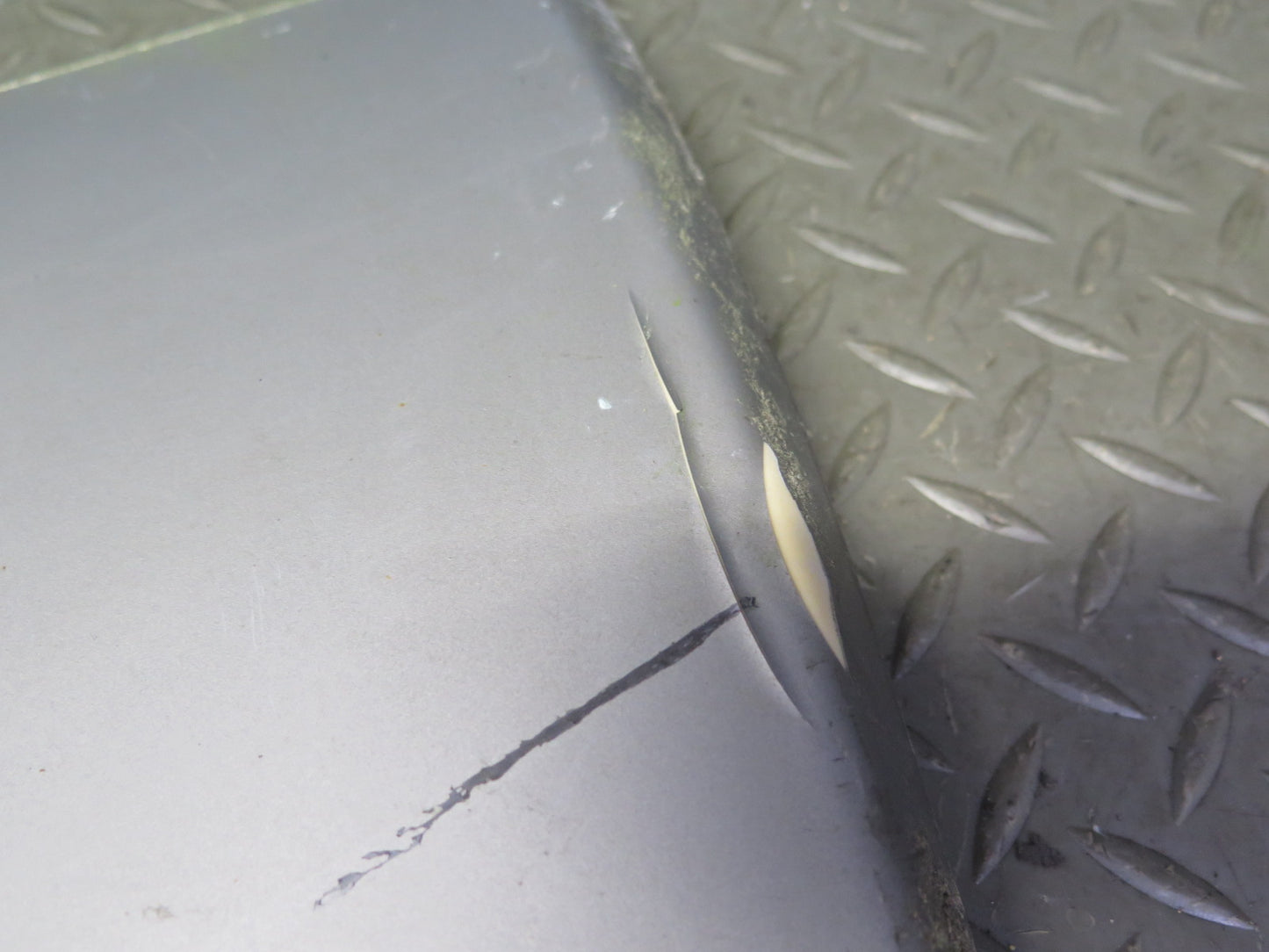 94-95 Mercedes W124 300D Sedan Right Door Fender Exterior Molding Trim Cover OEM
