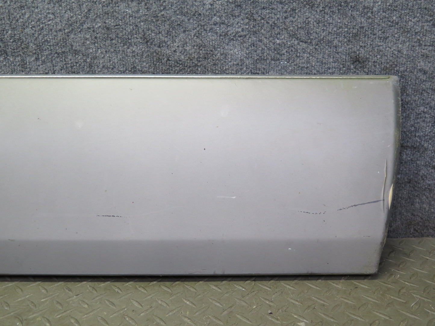 94-95 Mercedes W124 300D Sedan Right Door Fender Exterior Molding Trim Cover OEM