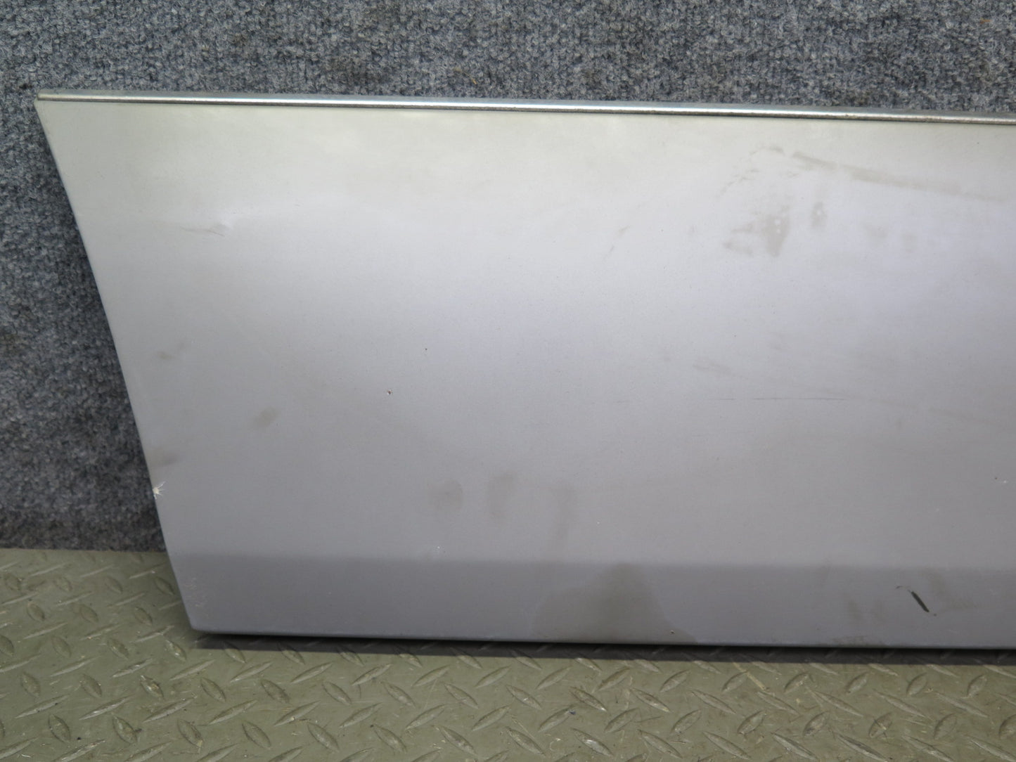 94-95 Mercedes W124 300D Sedan Right Door Fender Exterior Molding Trim Cover OEM