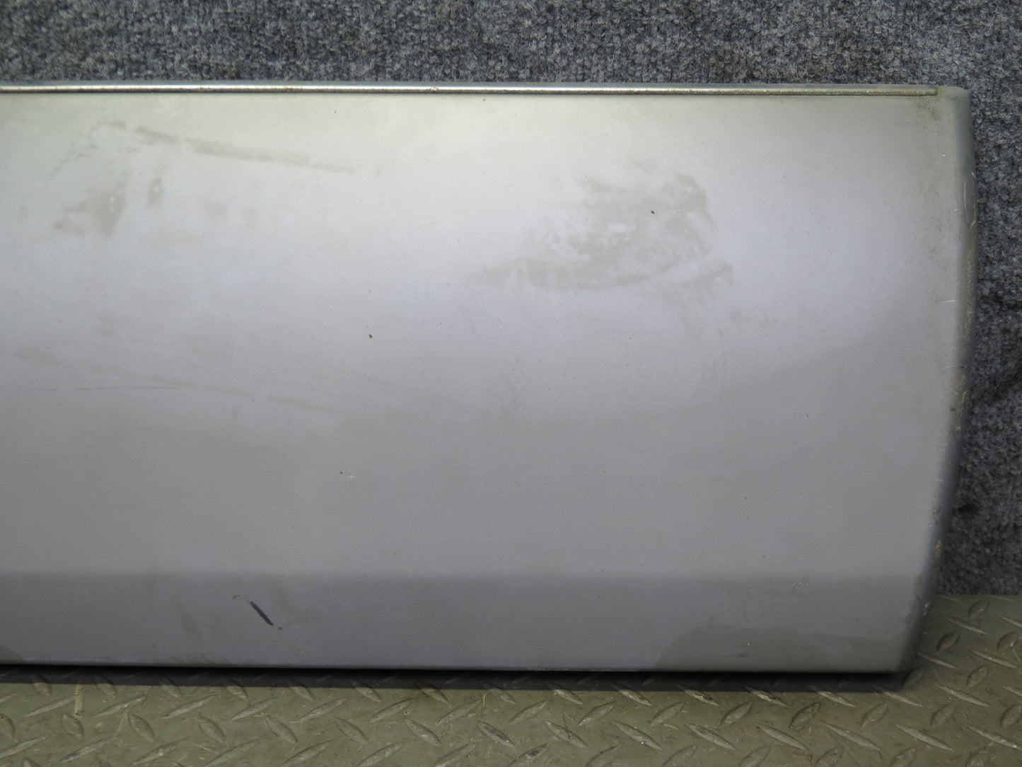 94-95 Mercedes W124 300D Sedan Right Door Fender Exterior Molding Trim Cover OEM
