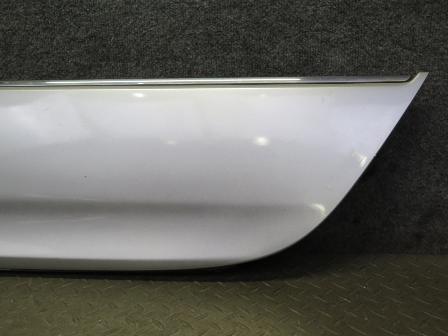 04-06 Lexus UCF30L LS430 Left Fender Door Lower Exterior Molding Trim Set OEM
