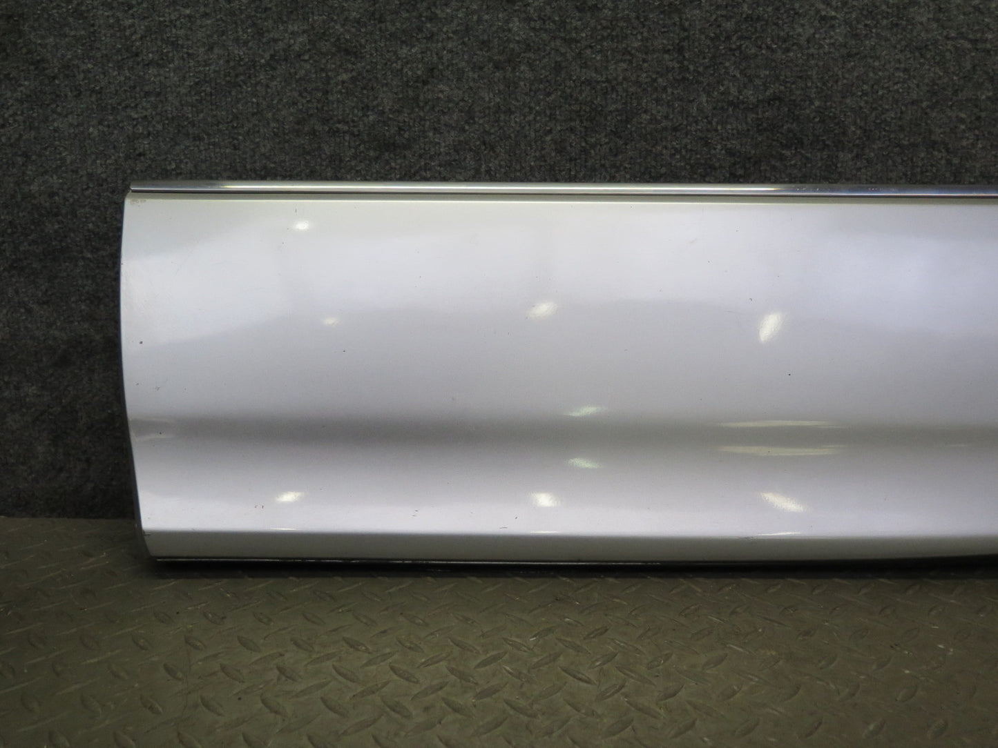 04-06 Lexus UCF30L LS430 Left Fender Door Lower Exterior Molding Trim Set OEM