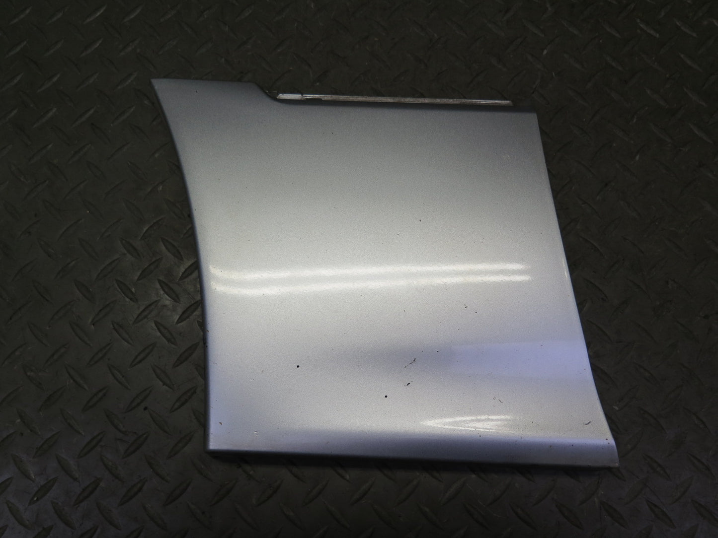 04-06 Lexus UCF30L LS430 Left Fender Door Lower Exterior Molding Trim Set OEM