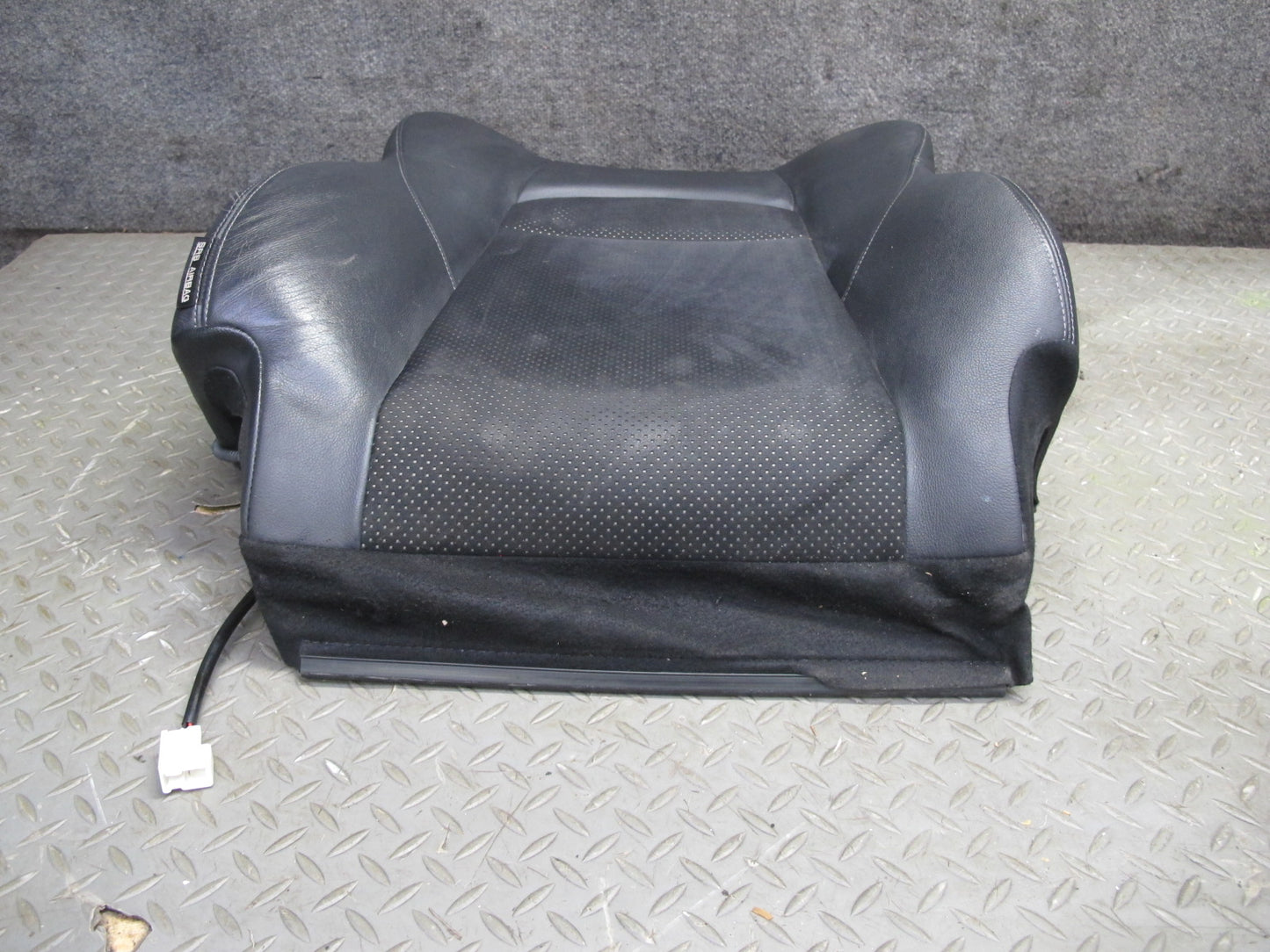 11-20 Nissan Z34 370Z Coupe Front Right Seat Upper Leather Cushion Black OEM